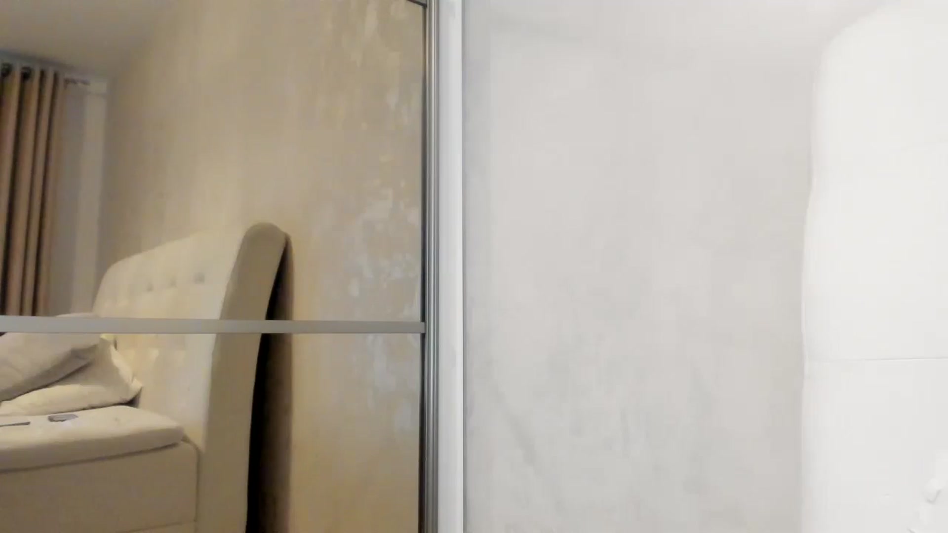 Gallery image thumbnail from Eva_EvansV's myfreecams stream on, 12/10/2025, 14:12 image 17 of 20