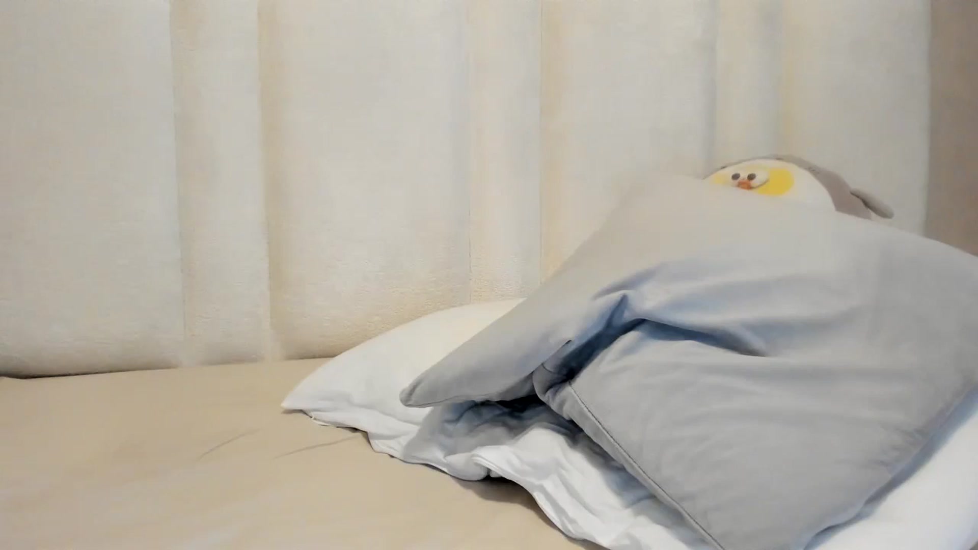 Gallery image thumbnail from Eva_EvansV's myfreecams stream on, 12/17/2025, 14:11 image 5 of 20
