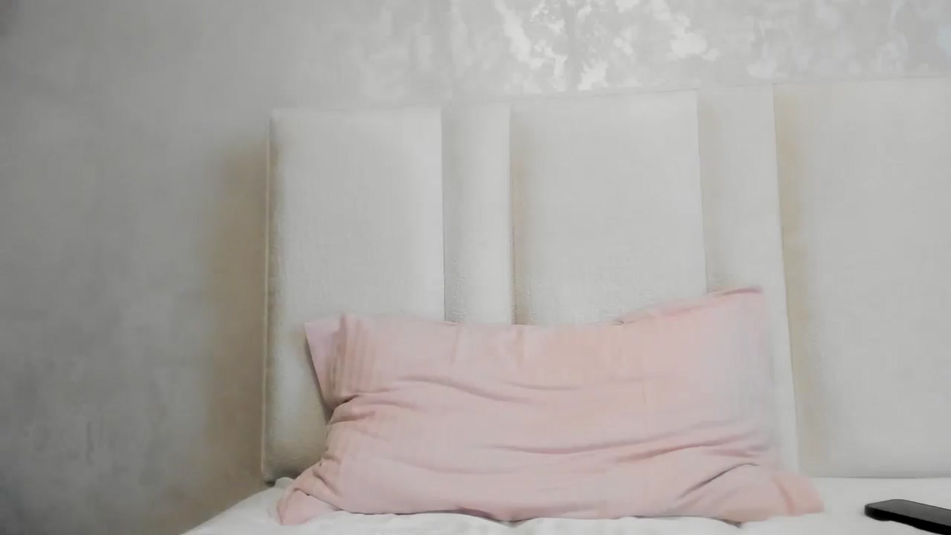 Gallery image thumbnail from Eva_EvansV's myfreecams stream on, 03/03/2026, 12:41 image 18 of 20