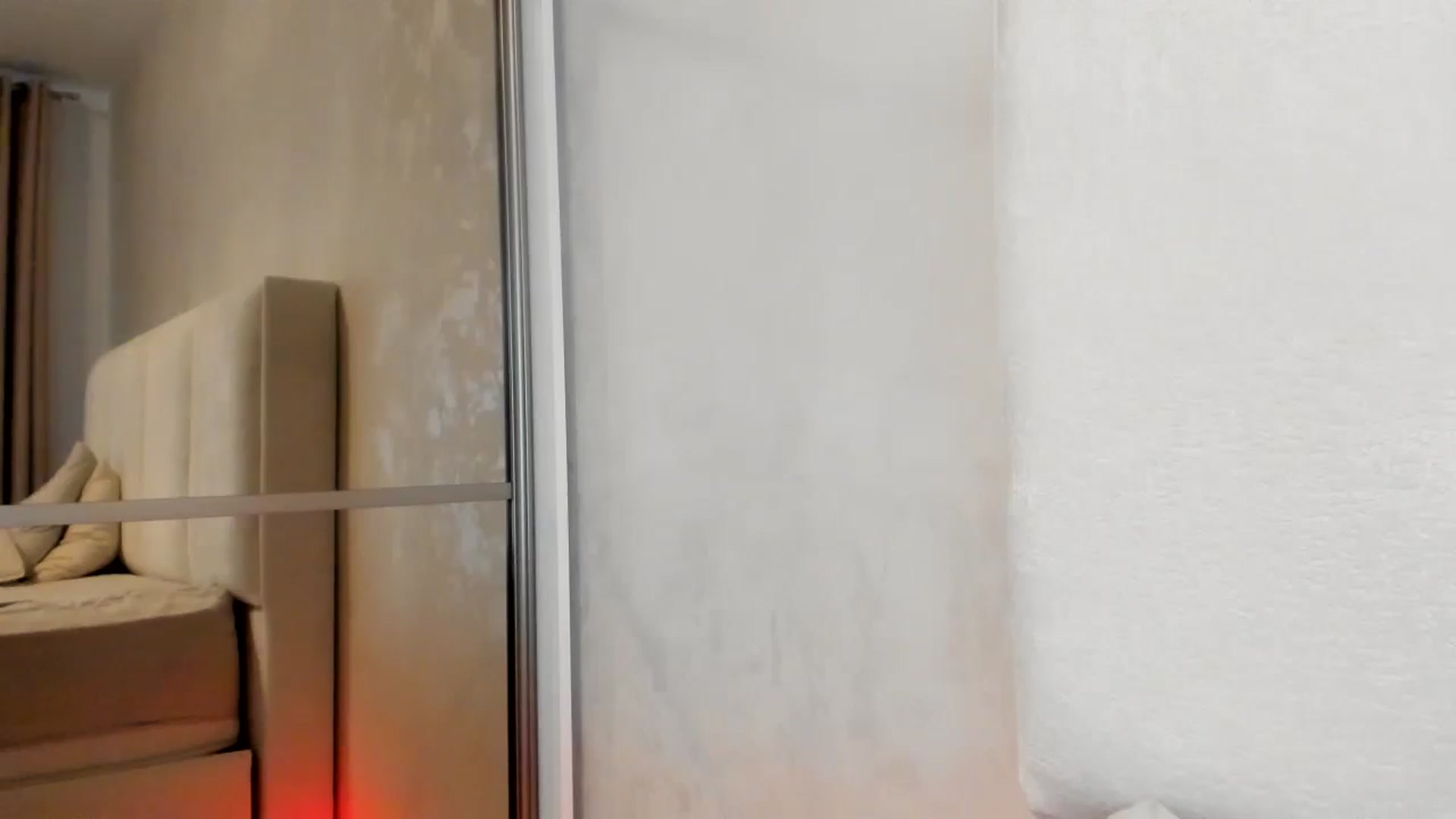 Gallery image thumbnail from Eva_EvansV's myfreecams stream on, 04/18/2026, 15:05 image 6 of 20