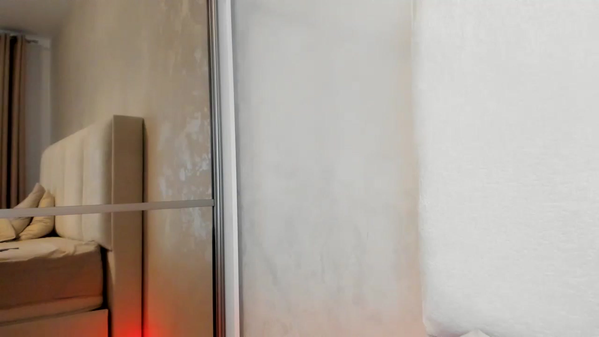 Gallery image thumbnail from Eva_EvansV's myfreecams stream on, 04/18/2026, 15:05 image 2 of 20