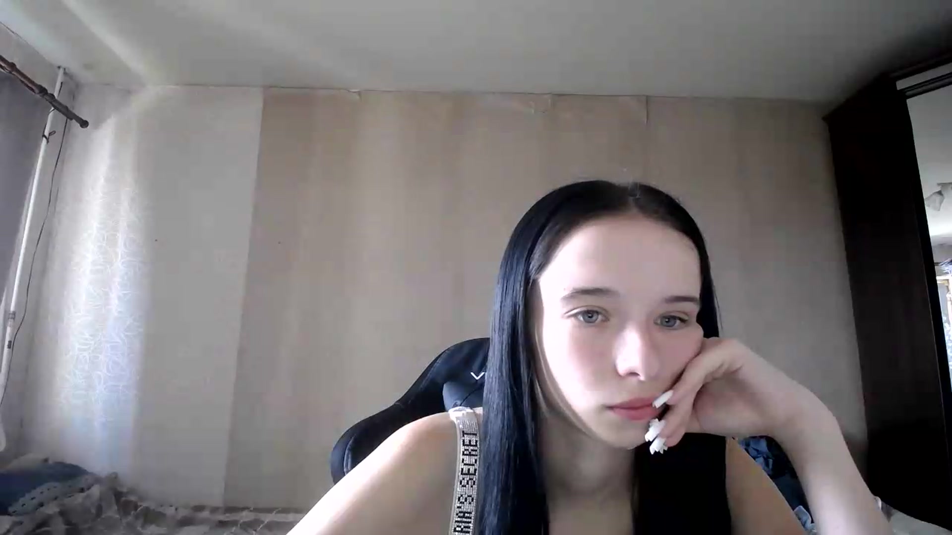 Gallery image thumbnail from Eva_Laurent's myfreecams stream on, 08/31/2026, 08:14 image 11 of 20