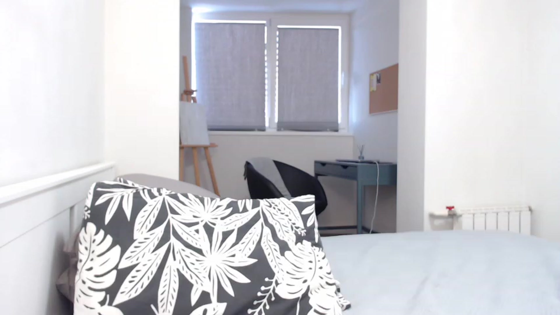 Gallery image thumbnail from Eva_Magic's myfreecams stream on, 12/23/2022, 05:01 image 18 of 20