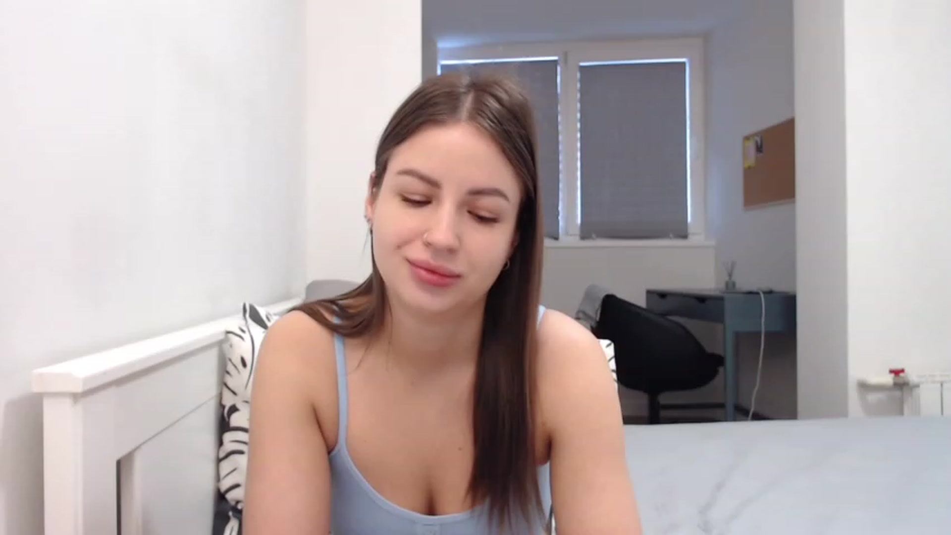 Gallery image thumbnail from Eva_Magic's myfreecams stream on, 12/26/2022, 04:18 image 13 of 20