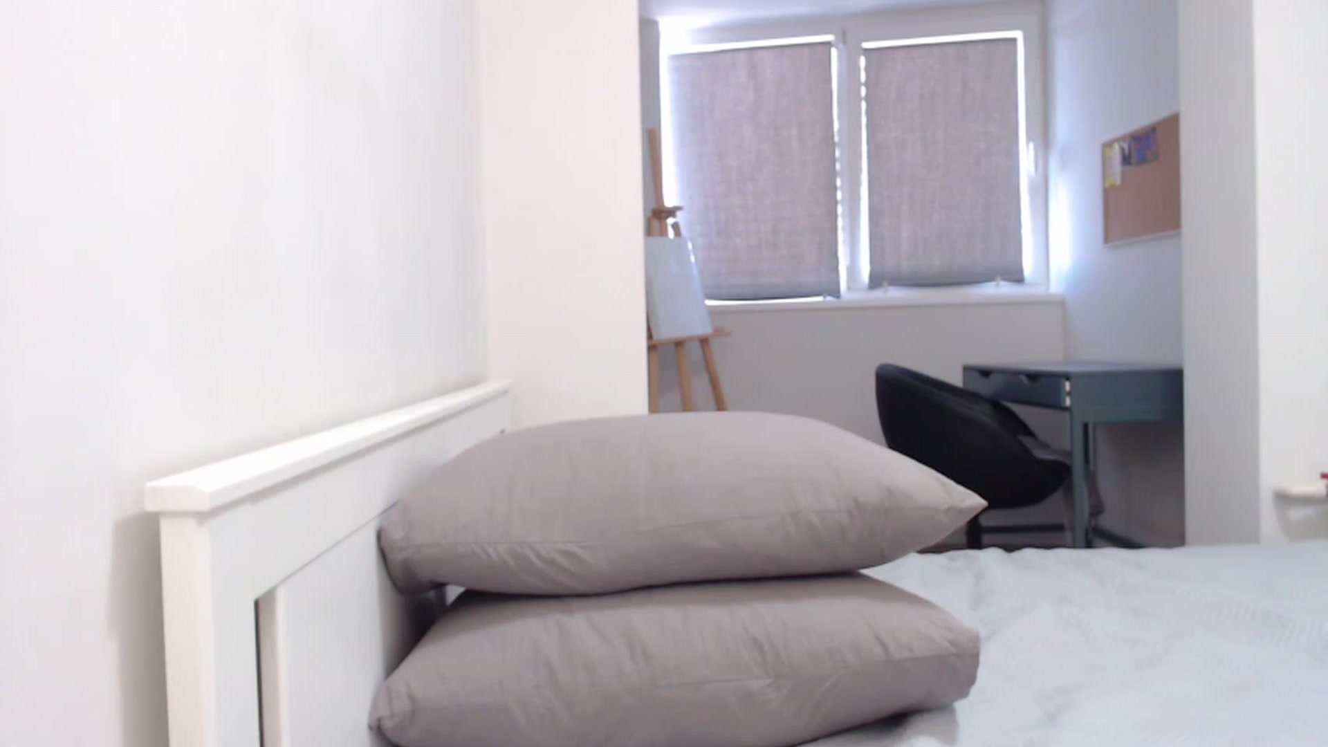 Gallery image thumbnail from Eva_Magic's myfreecams stream on, 04/22/2023, 05:05 image 11 of 20