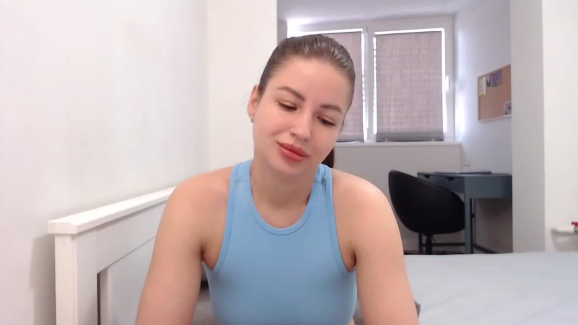 Gallery image thumbnail from Eva_Magic's myfreecams stream on, 05/16/2023, 04:02 image 5 of 20