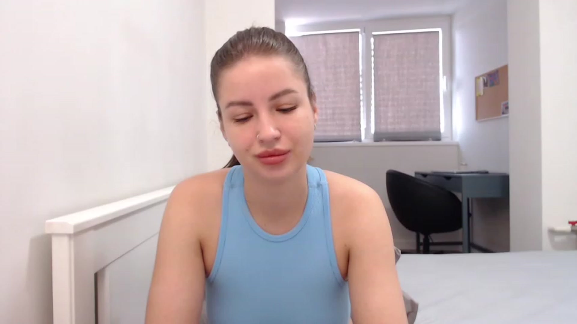 Gallery image thumbnail from Eva_Magic's myfreecams stream on, 05/16/2023, 04:02 image 3 of 20