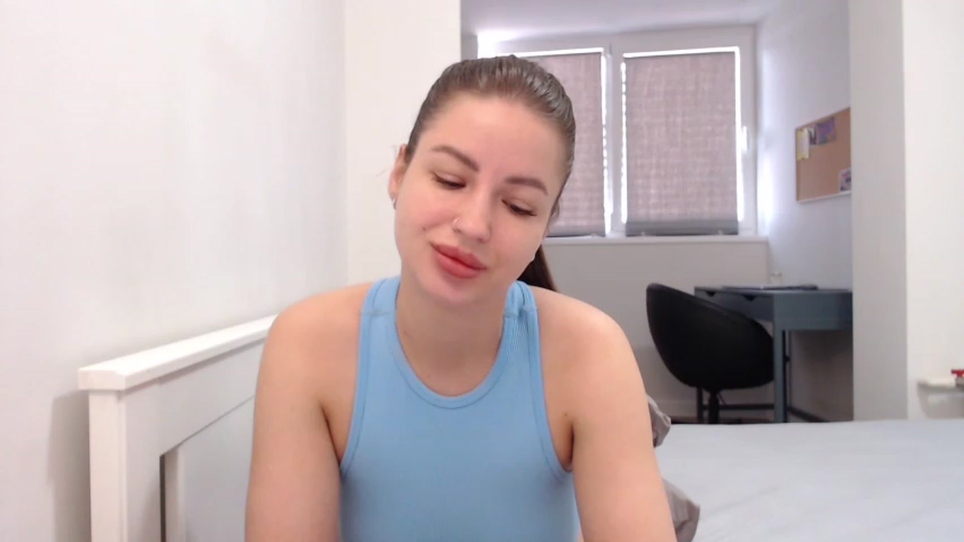 Gallery image thumbnail from Eva_Magic's myfreecams stream on, 05/16/2023, 04:02 image 1 of 20