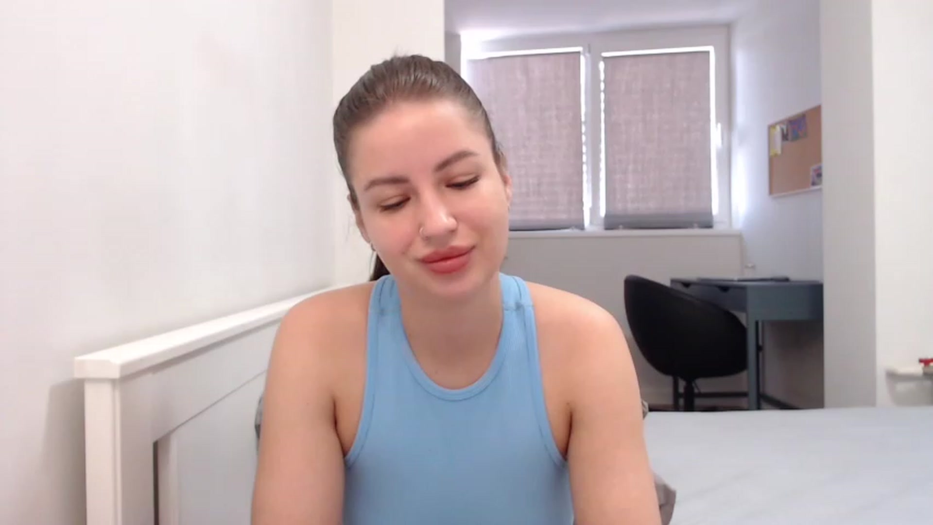 Gallery image thumbnail from Eva_Magic's myfreecams stream on, 05/16/2023, 04:02 image 16 of 20