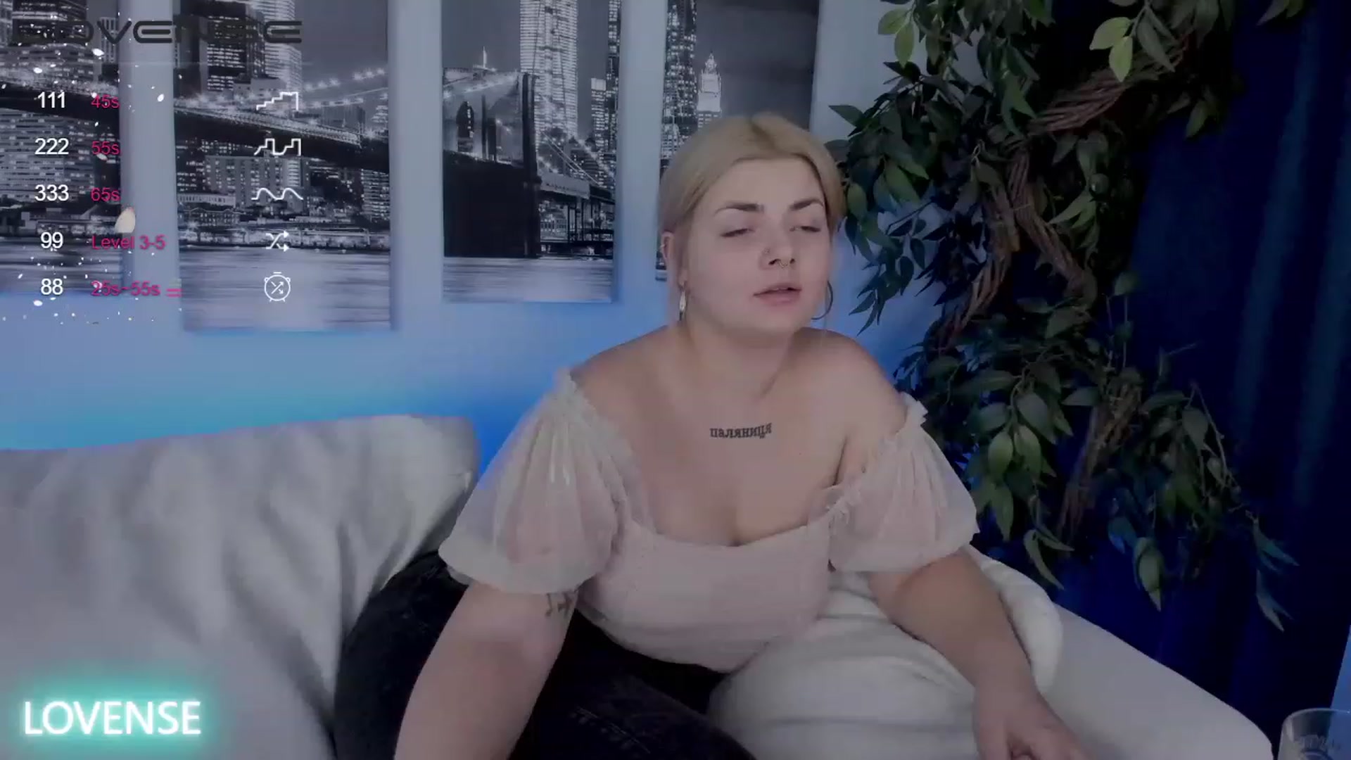 Gallery image thumbnail from Eva__Kamenski's myfreecams stream on, 01/23/2023, 03:48 image 13 of 20