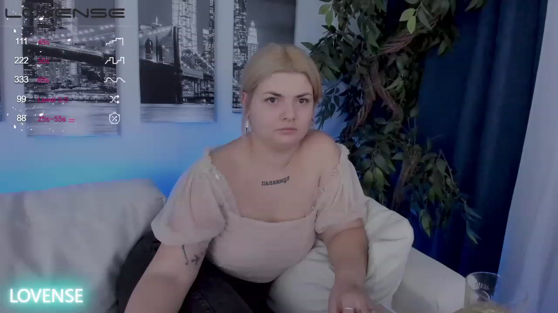 Gallery image thumbnail from Eva__Kamenski's myfreecams stream on, 01/23/2023, 03:48 image 19 of 20