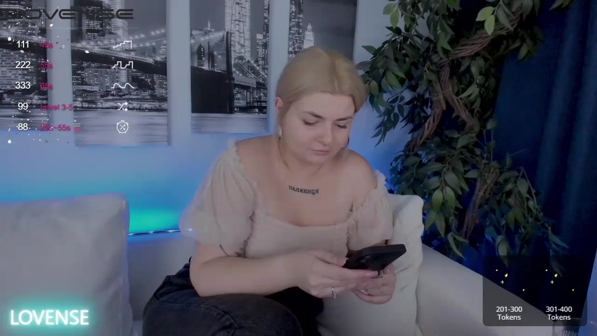 Gallery image thumbnail from Eva__Kamenski's myfreecams stream on, 01/23/2023, 03:48 image 4 of 20