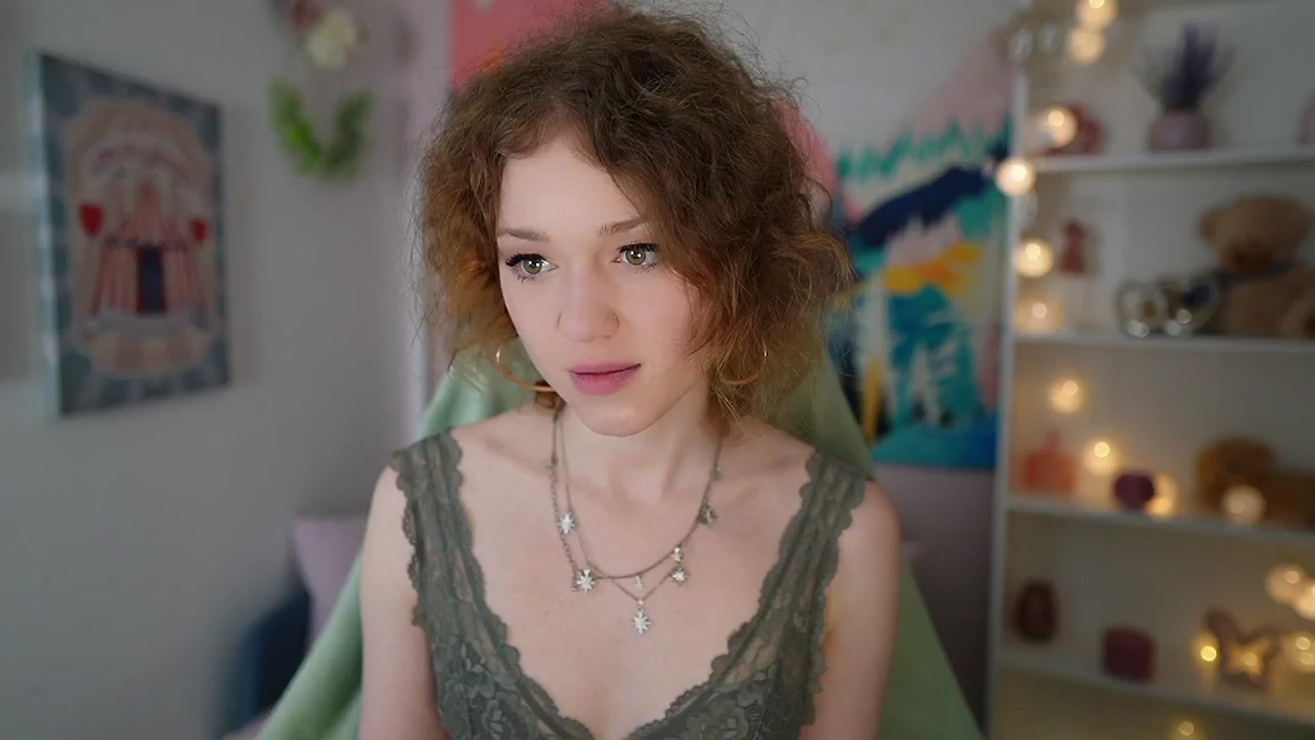 Gallery image thumbnail from Eva_grey18's myfreecams stream on, 05/02/2024, 19:40 image 19 of 20