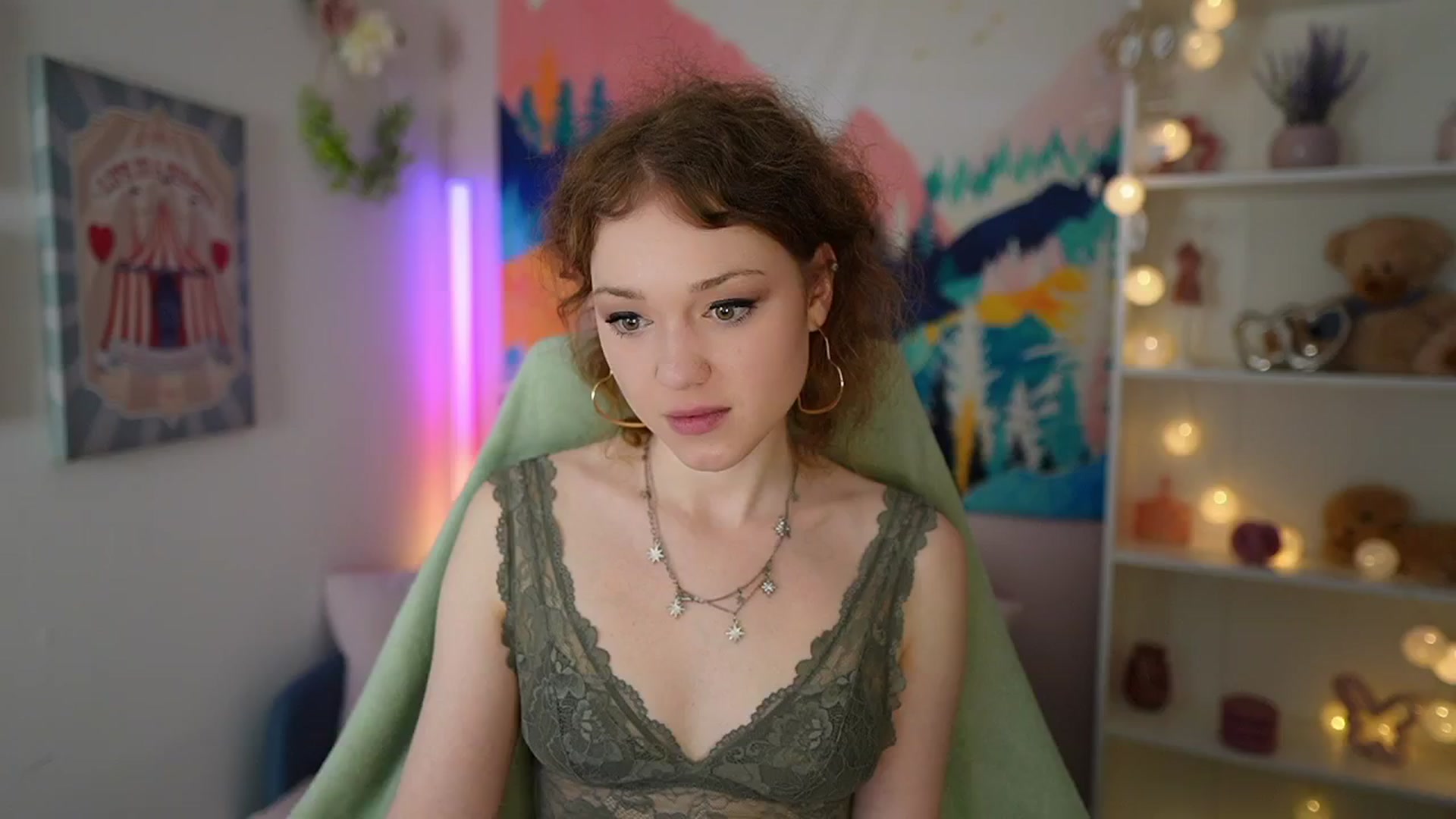 Gallery image thumbnail from Eva_grey18's myfreecams stream on, 05/02/2024, 20:35 image 6 of 20