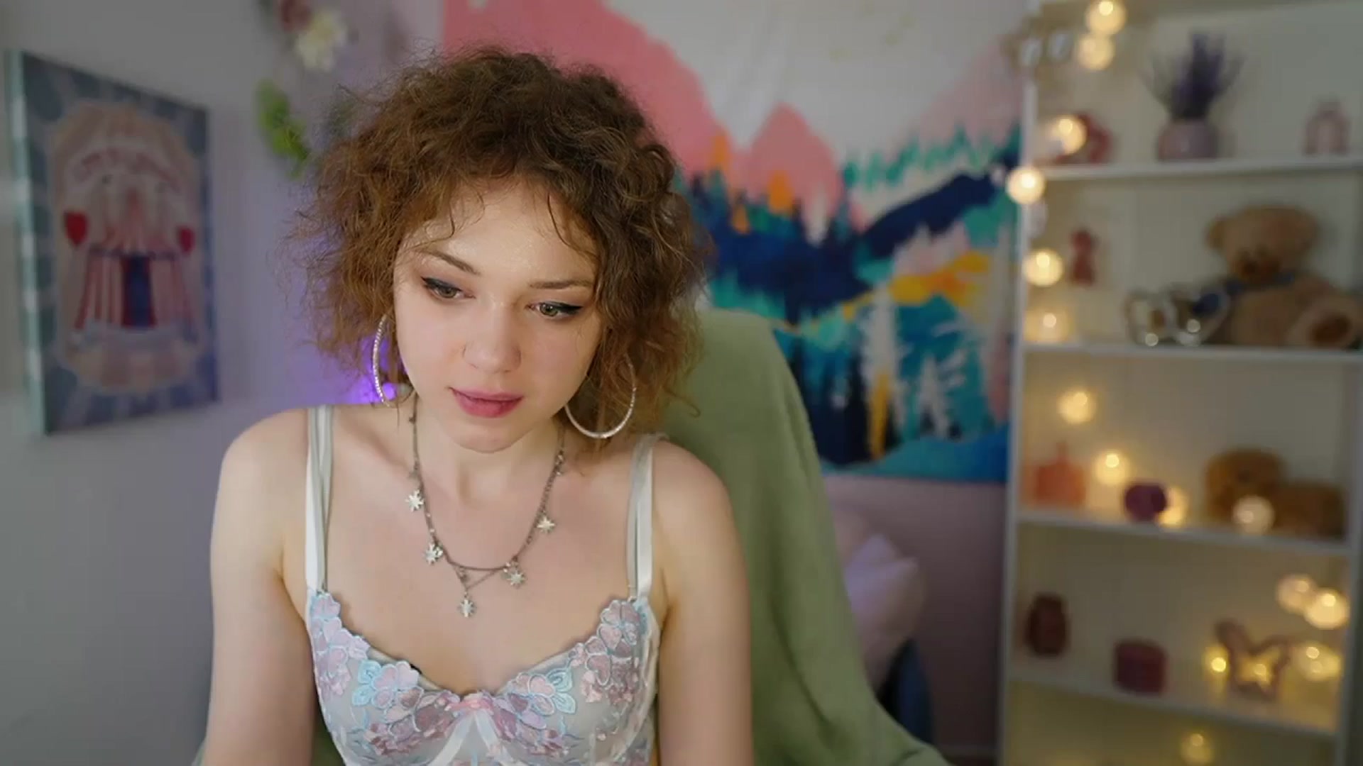 Gallery image thumbnail from Eva_grey18's myfreecams stream on, 05/03/2024, 21:21 image 10 of 20