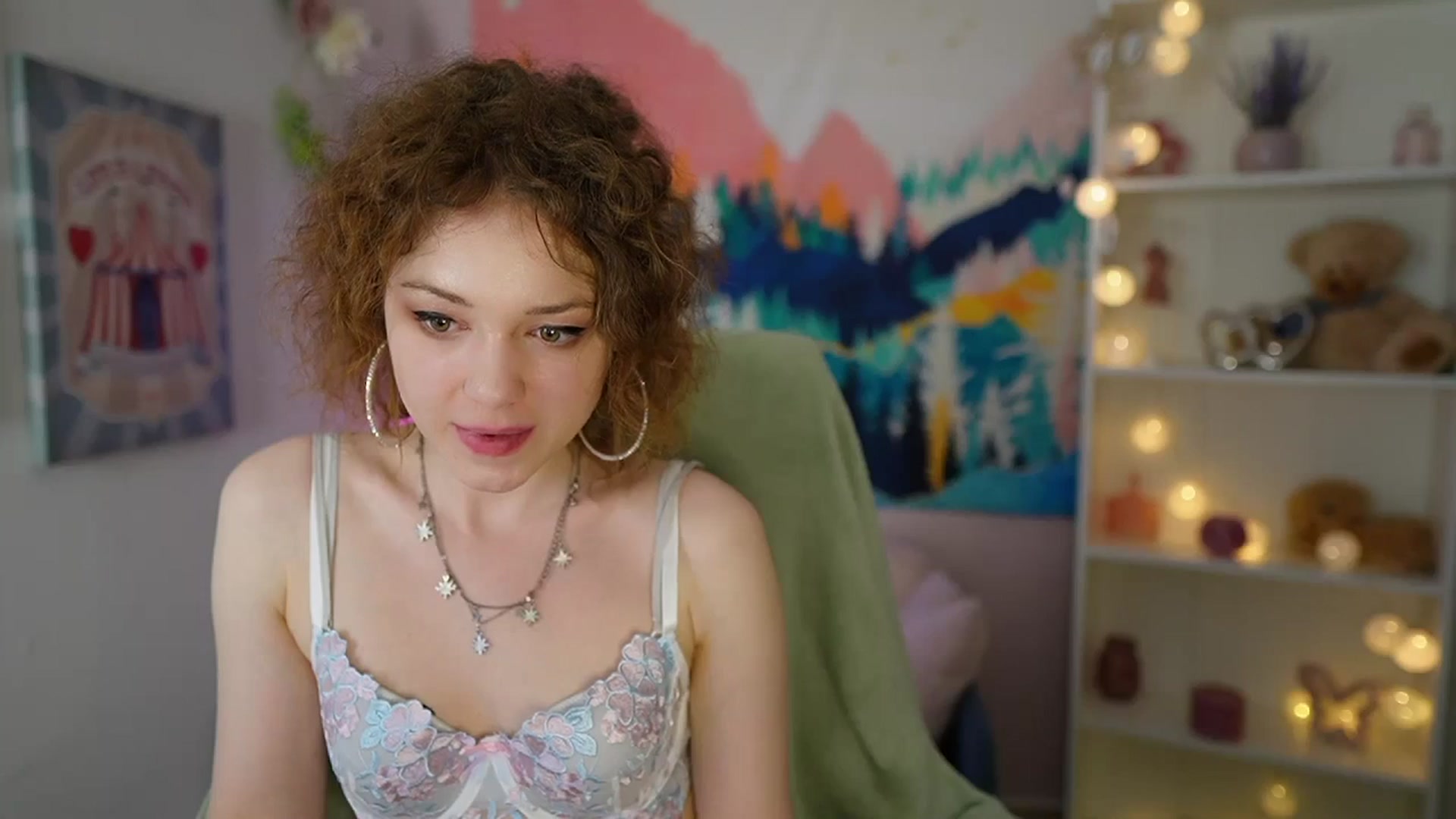 Gallery image thumbnail from Eva_grey18's myfreecams stream on, 05/03/2024, 21:21 image 11 of 20