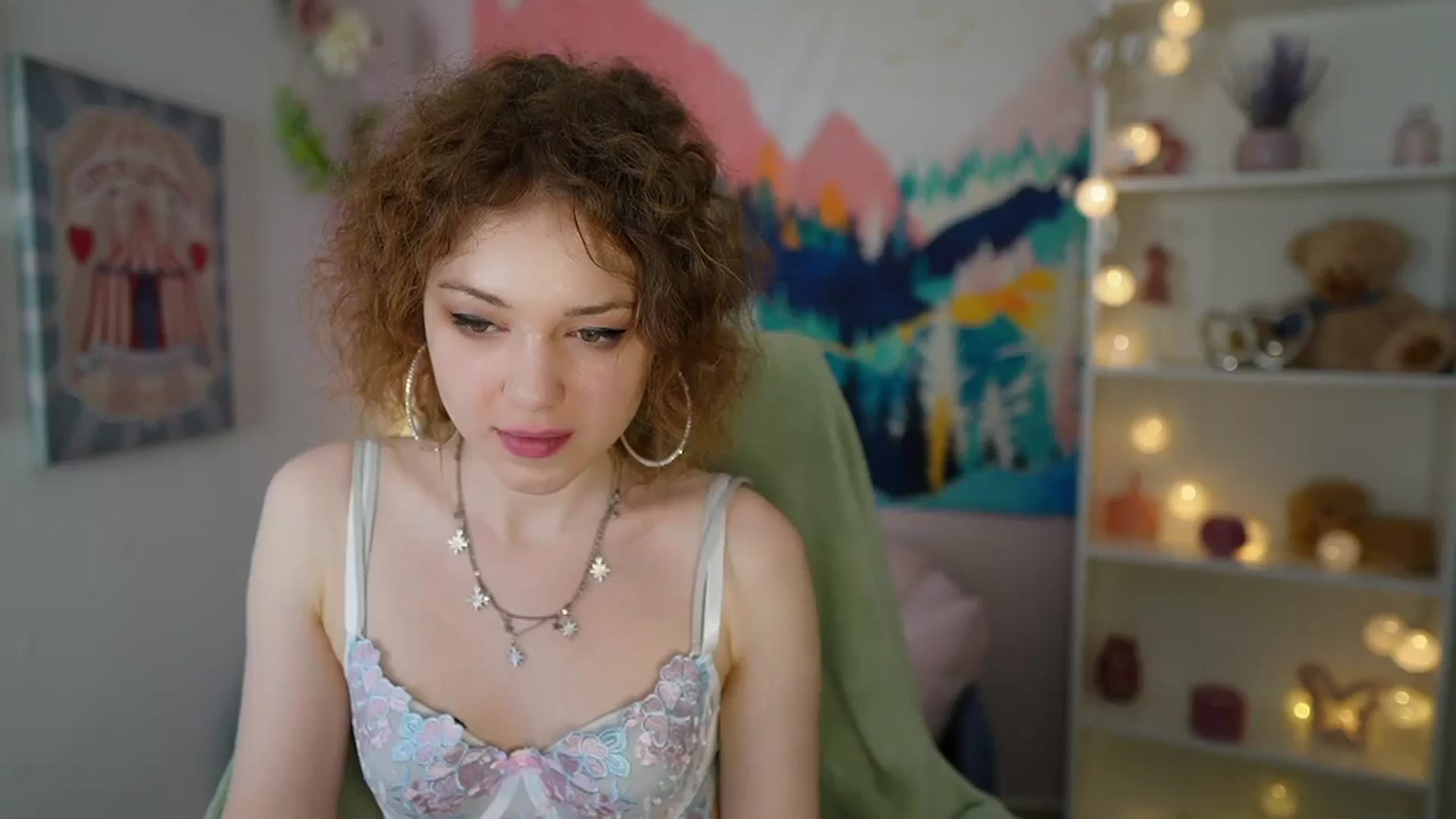 Gallery image thumbnail from Eva_grey18's myfreecams stream on, 05/03/2024, 21:21 image 12 of 20