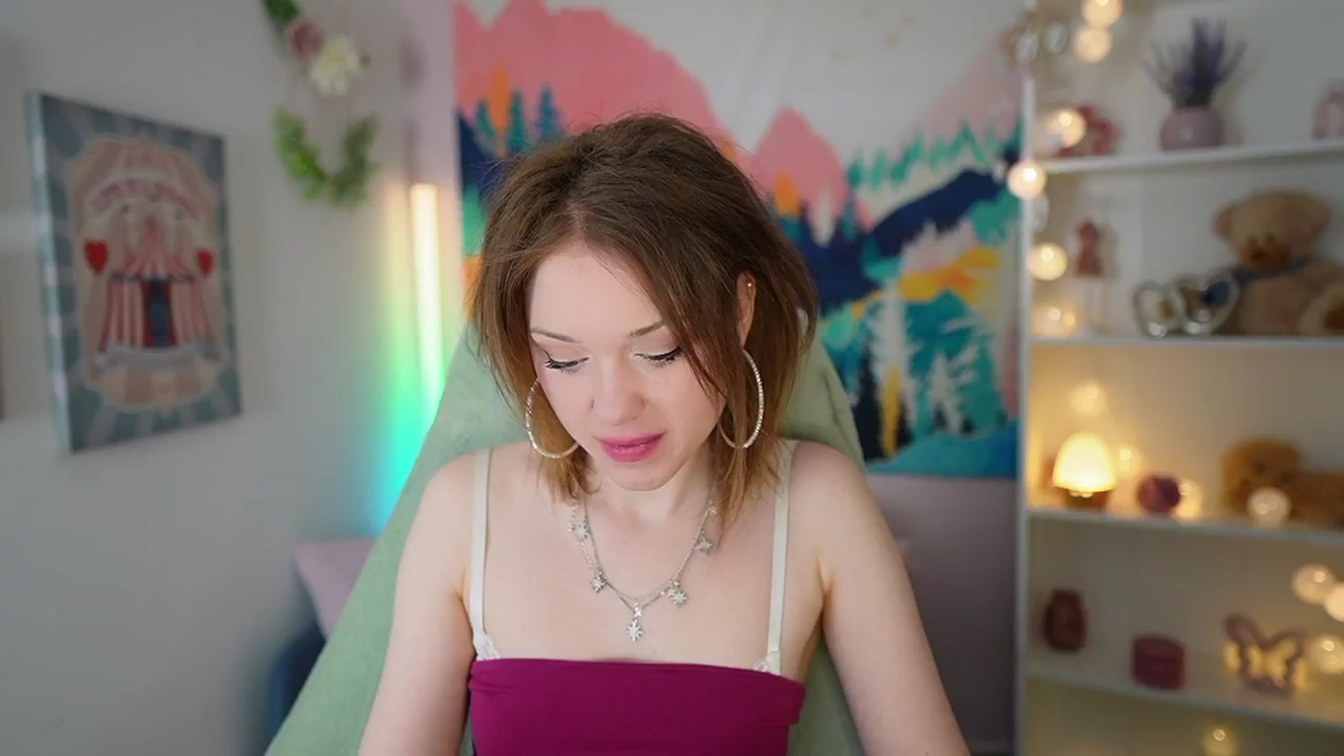 Gallery image thumbnail from Eva_grey18's myfreecams stream on, 05/07/2024, 20:23 image 6 of 20