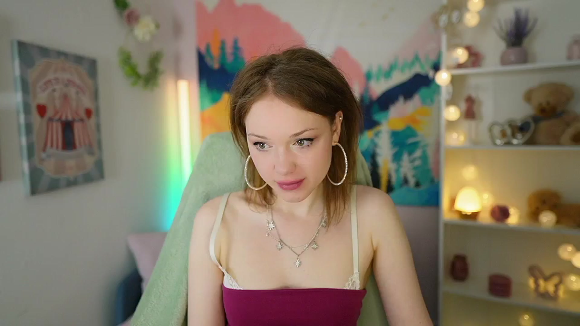 Gallery image thumbnail from Eva_grey18's myfreecams stream on, 05/07/2024, 20:23 image 19 of 20