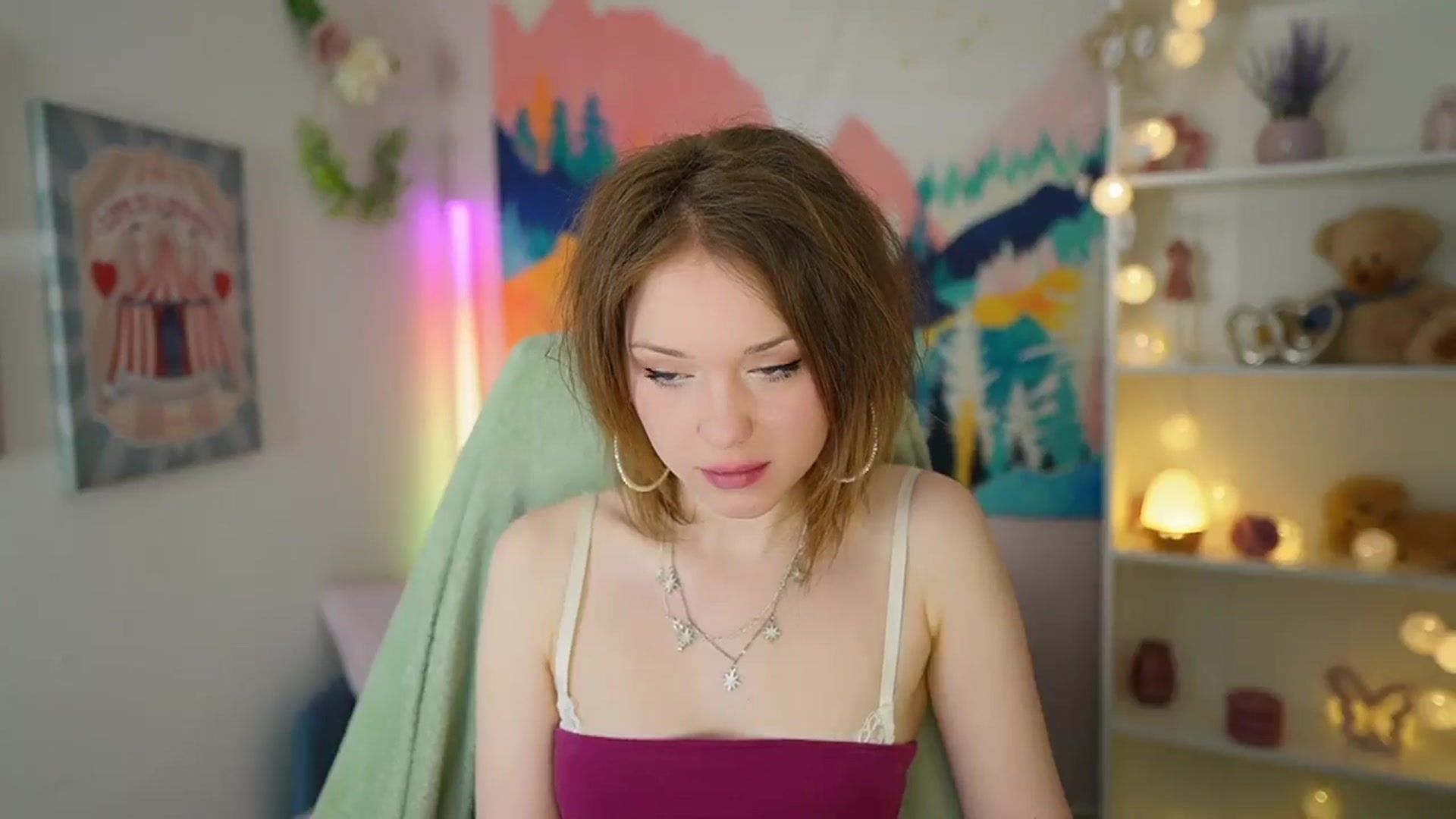 Gallery image thumbnail from Eva_grey18's myfreecams stream on, 05/07/2024, 22:11 image 11 of 20