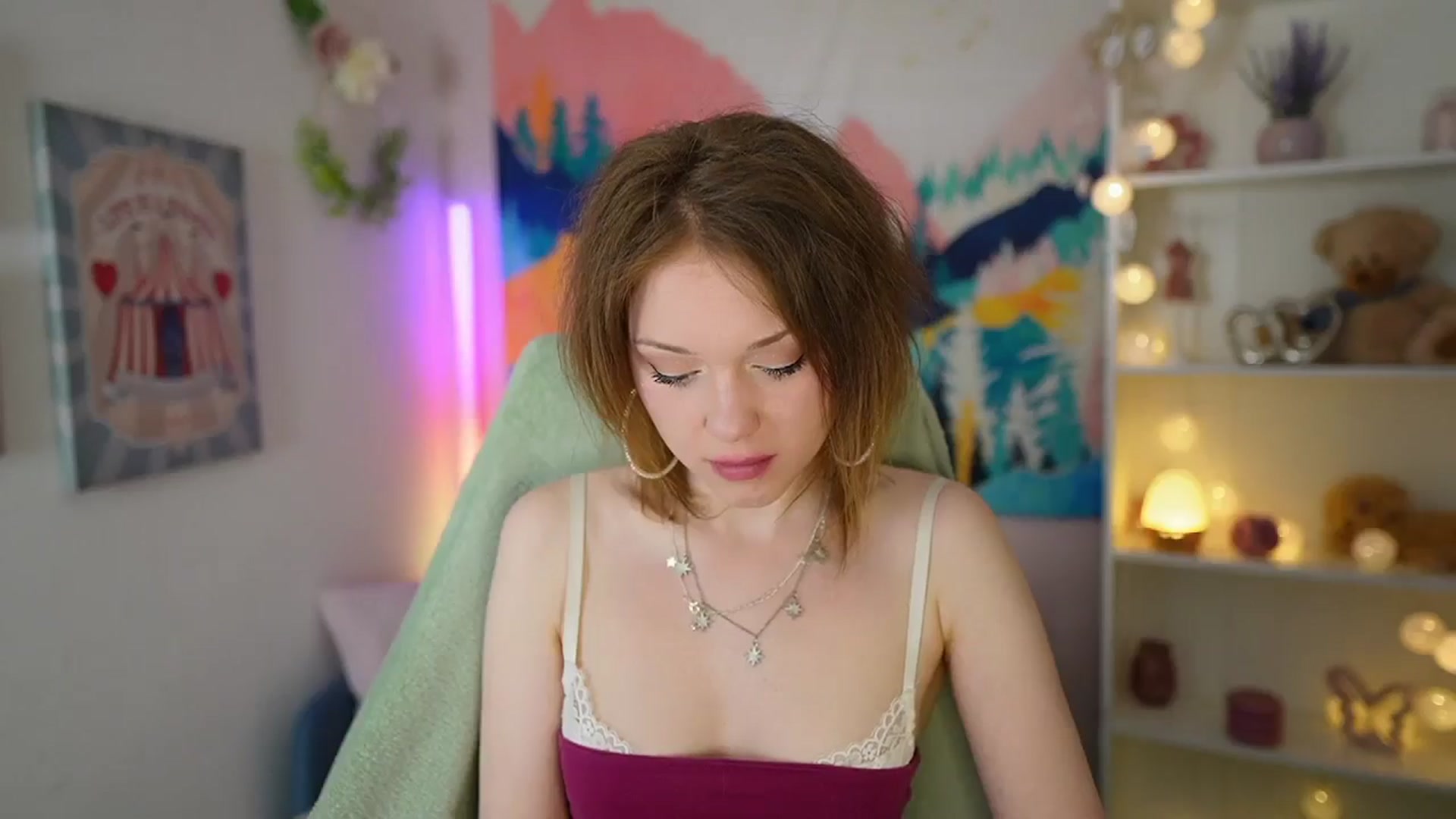 Gallery image thumbnail from Eva_grey18's myfreecams stream on, 05/07/2024, 22:11 image 3 of 20