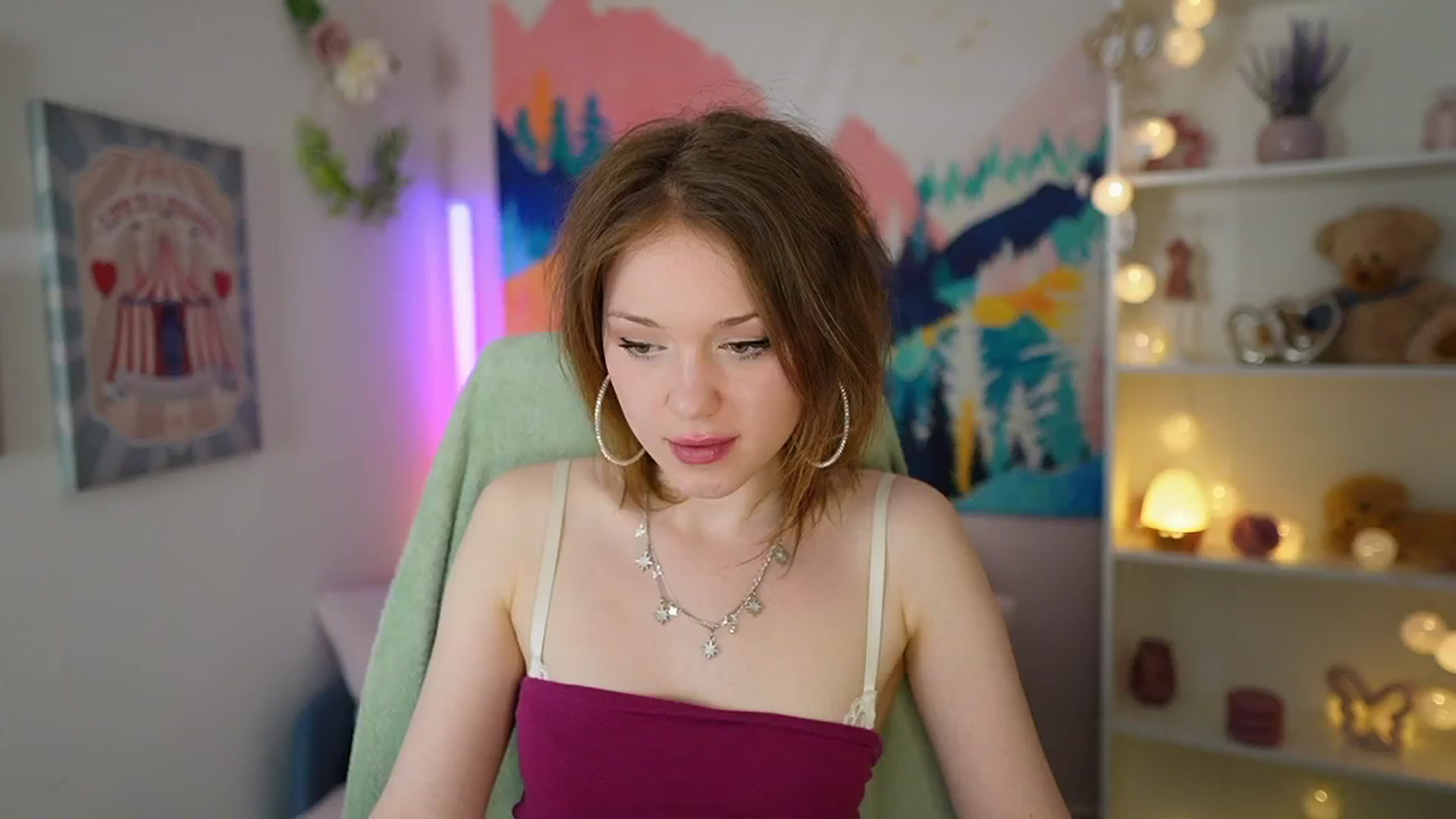 Gallery image thumbnail from Eva_grey18's myfreecams stream on, 05/08/2024, 03:01 image 8 of 20