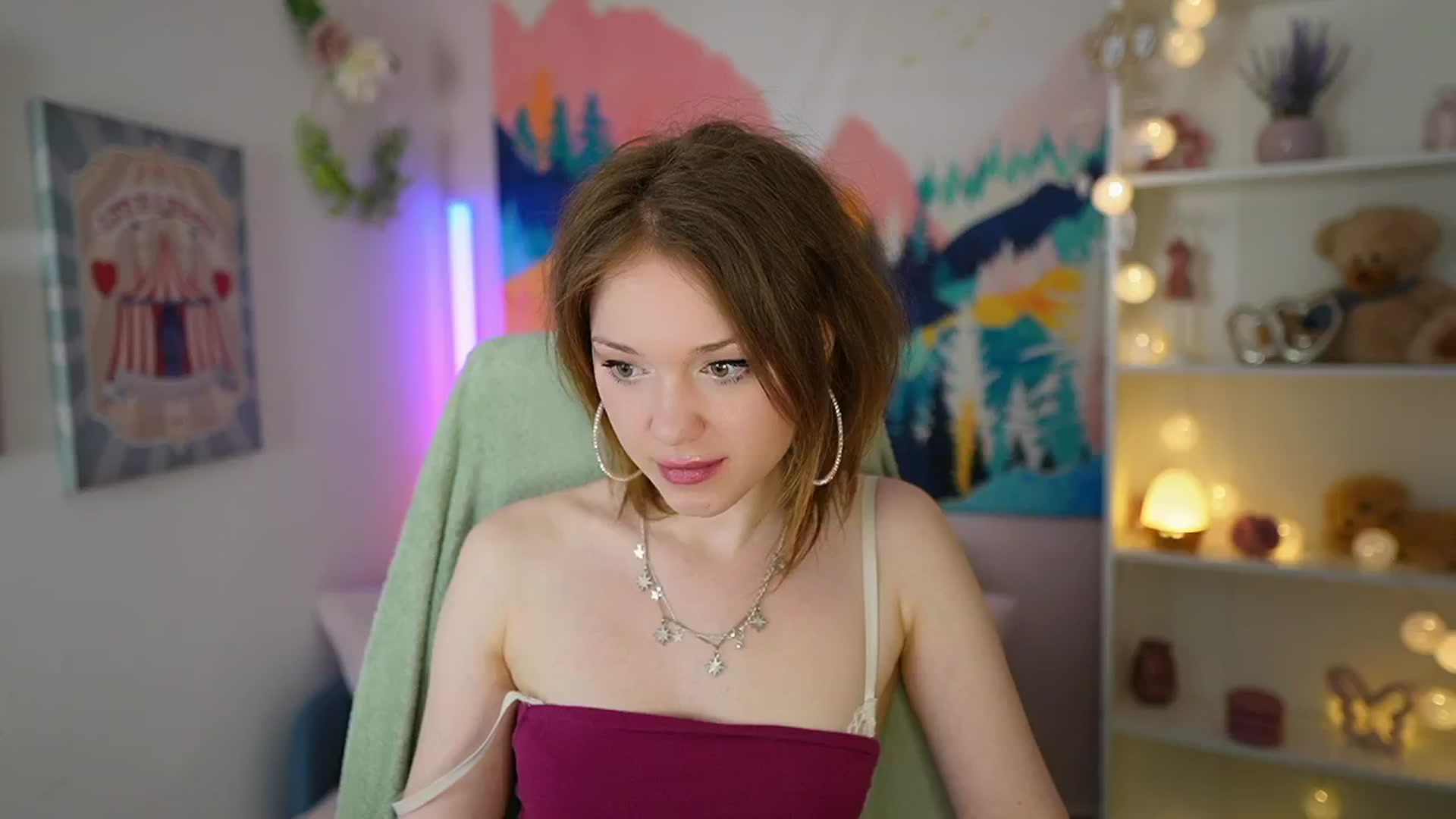 Gallery image thumbnail from Eva_grey18's myfreecams stream on, 05/08/2024, 03:01 image 5 of 20