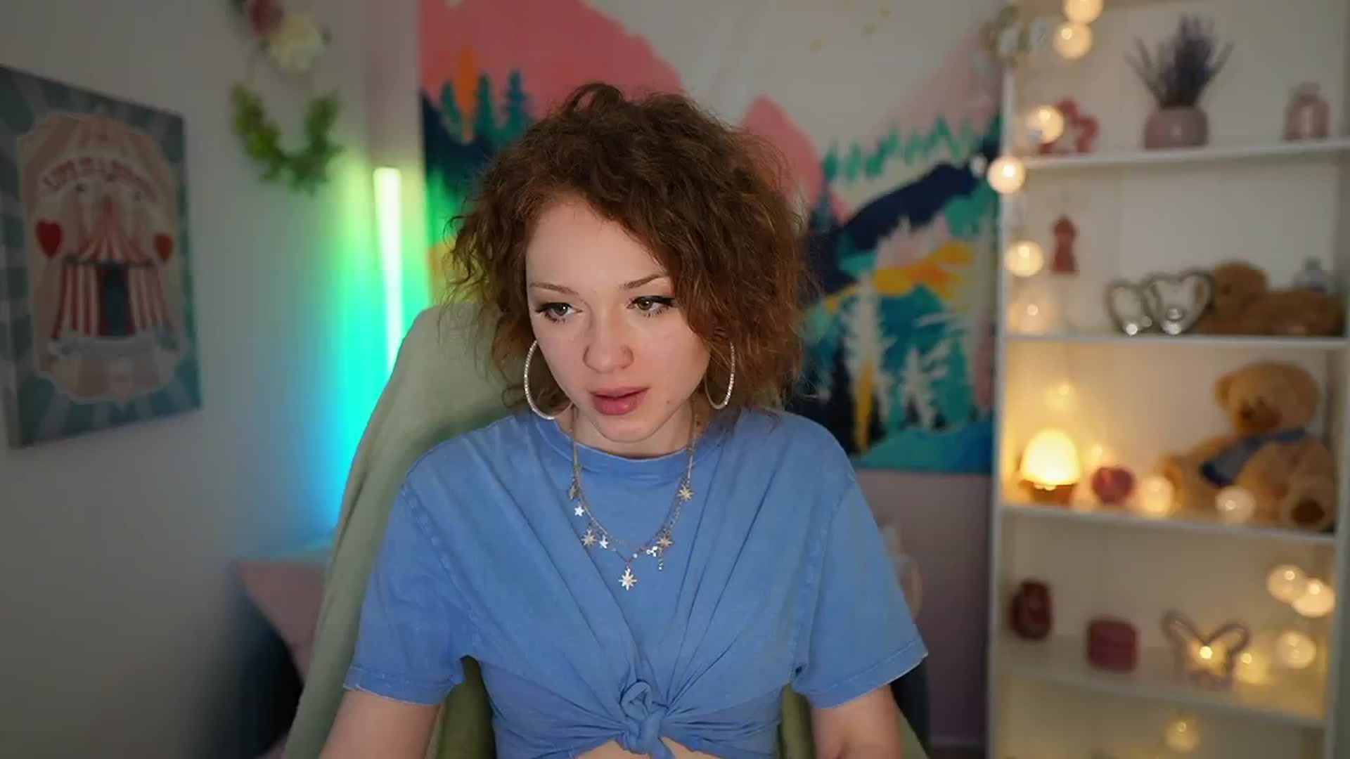Gallery image thumbnail from Eva_grey18's myfreecams stream on, 05/14/2024, 20:56 image 4 of 20