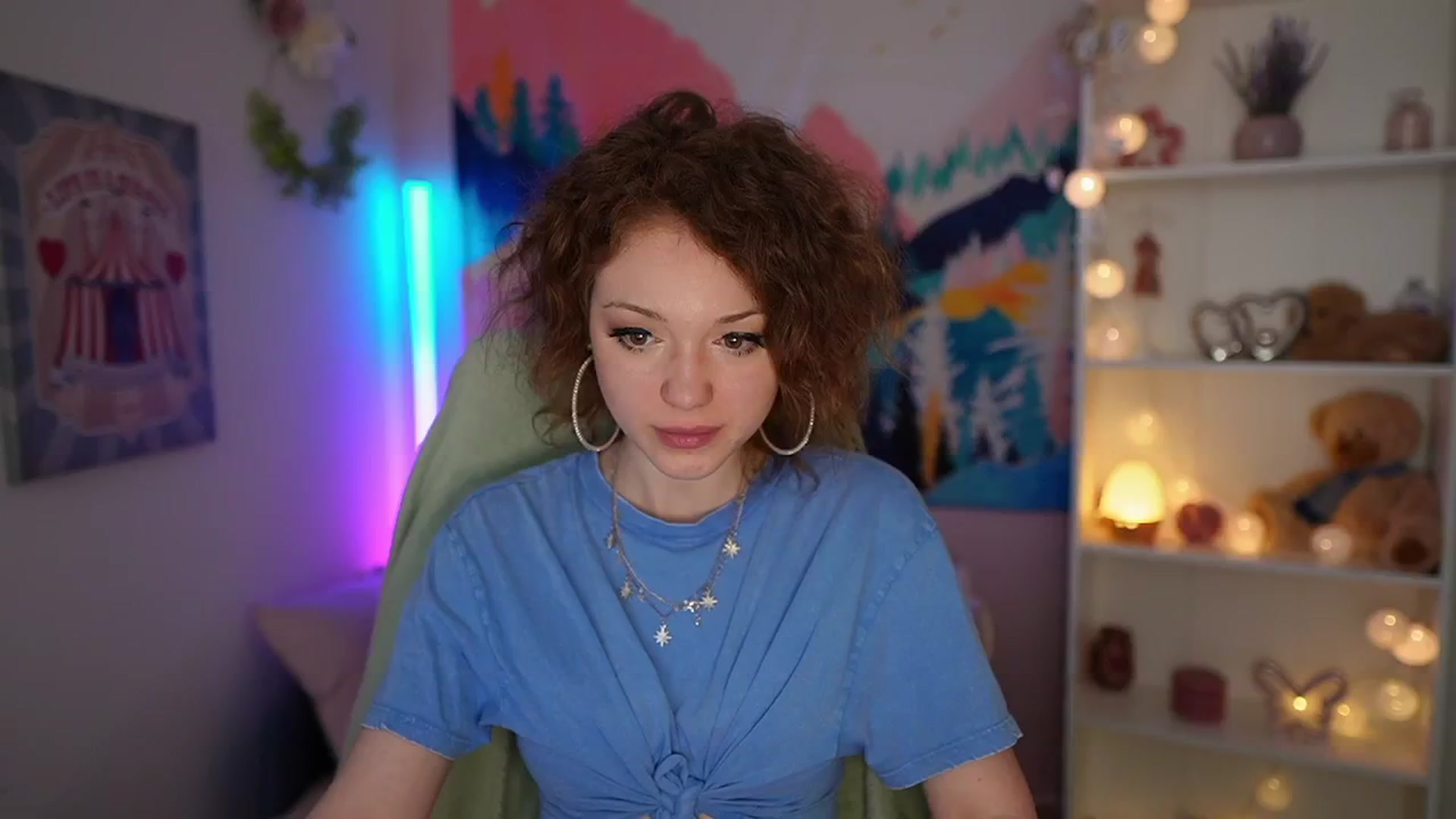 Gallery image thumbnail from Eva_grey18's myfreecams stream on, 05/14/2024, 20:56 image 15 of 20