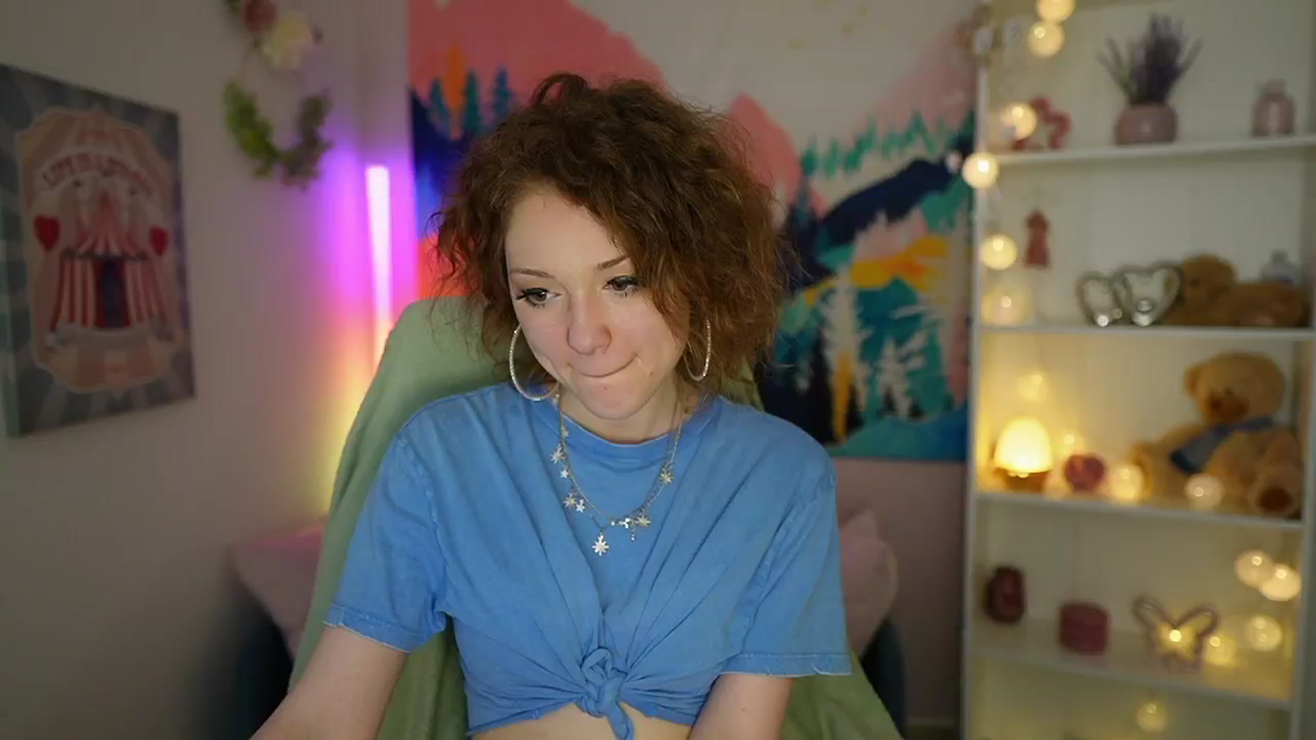 Gallery image thumbnail from Eva_grey18's myfreecams stream on, 05/14/2024, 20:56 image 7 of 20