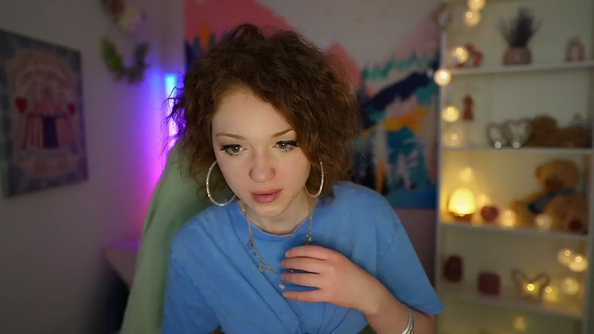 Gallery image thumbnail from Eva_grey18's myfreecams stream on, 05/14/2024, 20:56 image 11 of 20