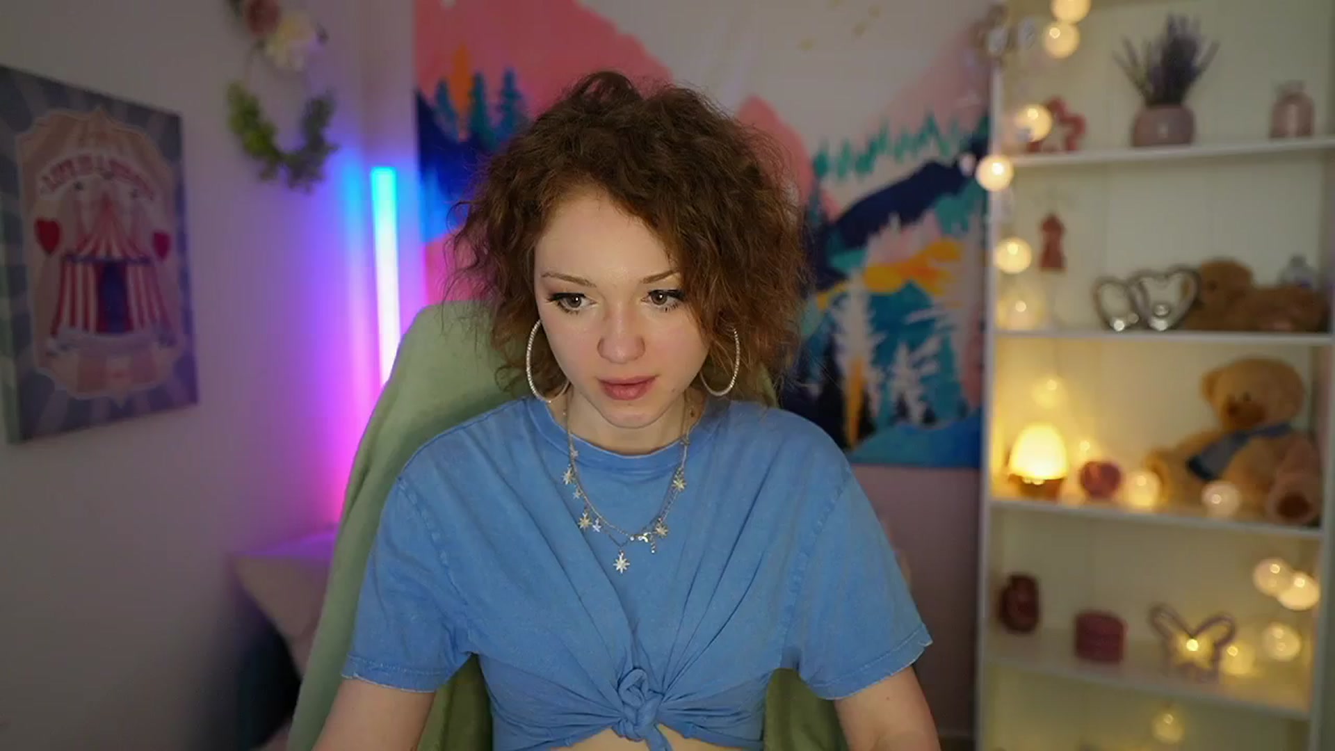 Gallery image thumbnail from Eva_grey18's myfreecams stream on, 05/14/2024, 20:56 image 6 of 20