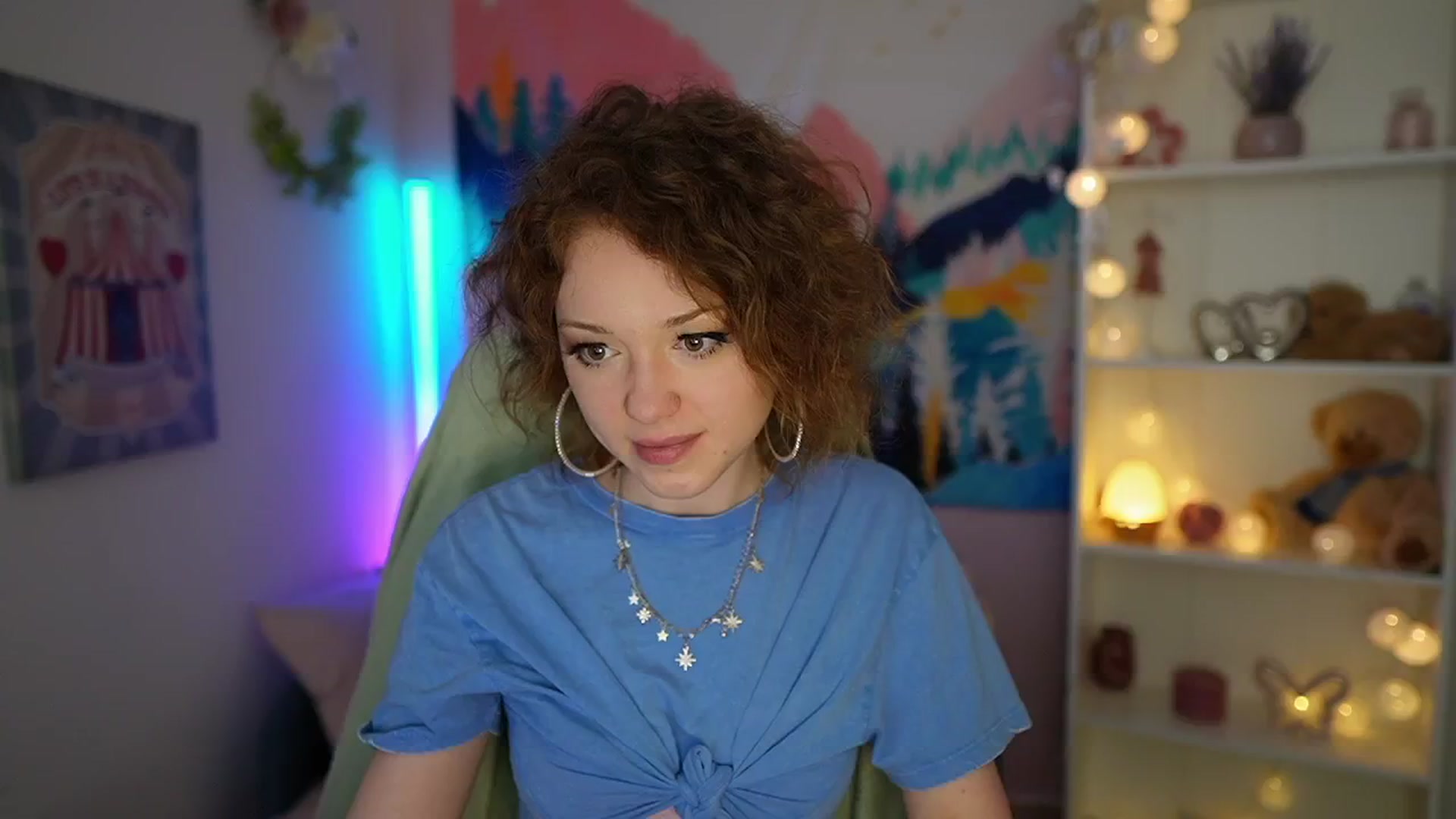 Gallery image thumbnail from Eva_grey18's myfreecams stream on, 05/14/2024, 22:47 image 8 of 20