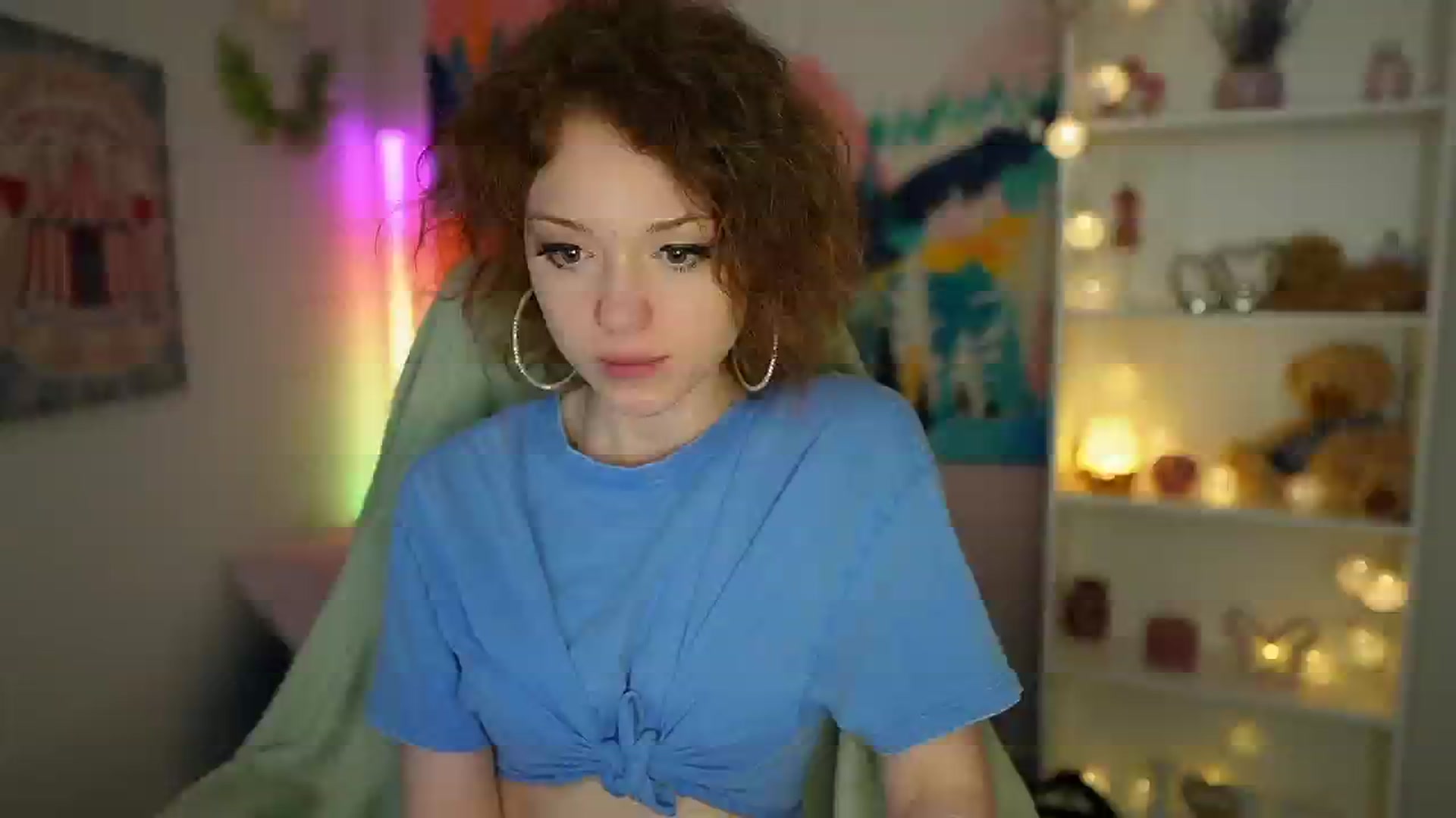 Gallery image thumbnail from Eva_grey18's myfreecams stream on, 05/15/2024, 01:00 image 16 of 20