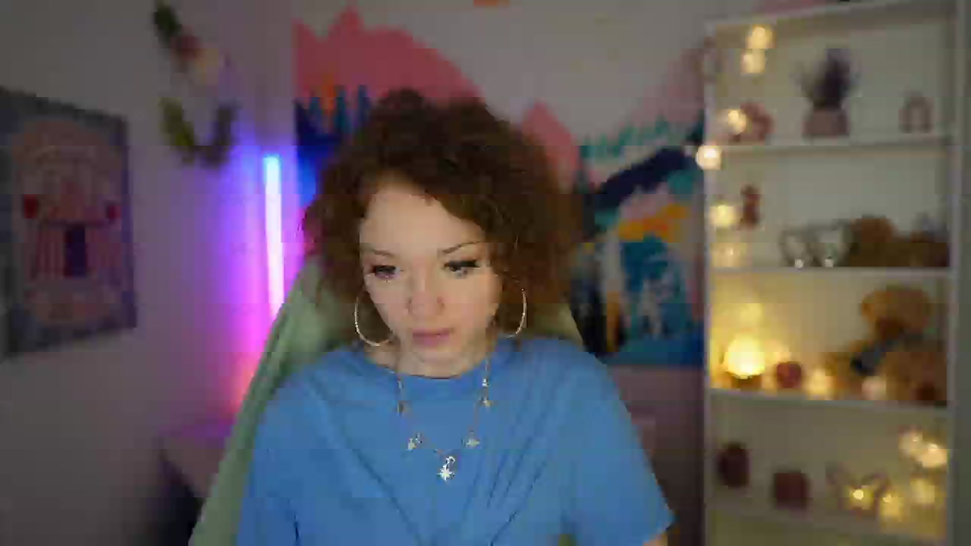 Gallery image thumbnail from Eva_grey18's myfreecams stream on, 05/15/2024, 03:36 image 2 of 20
