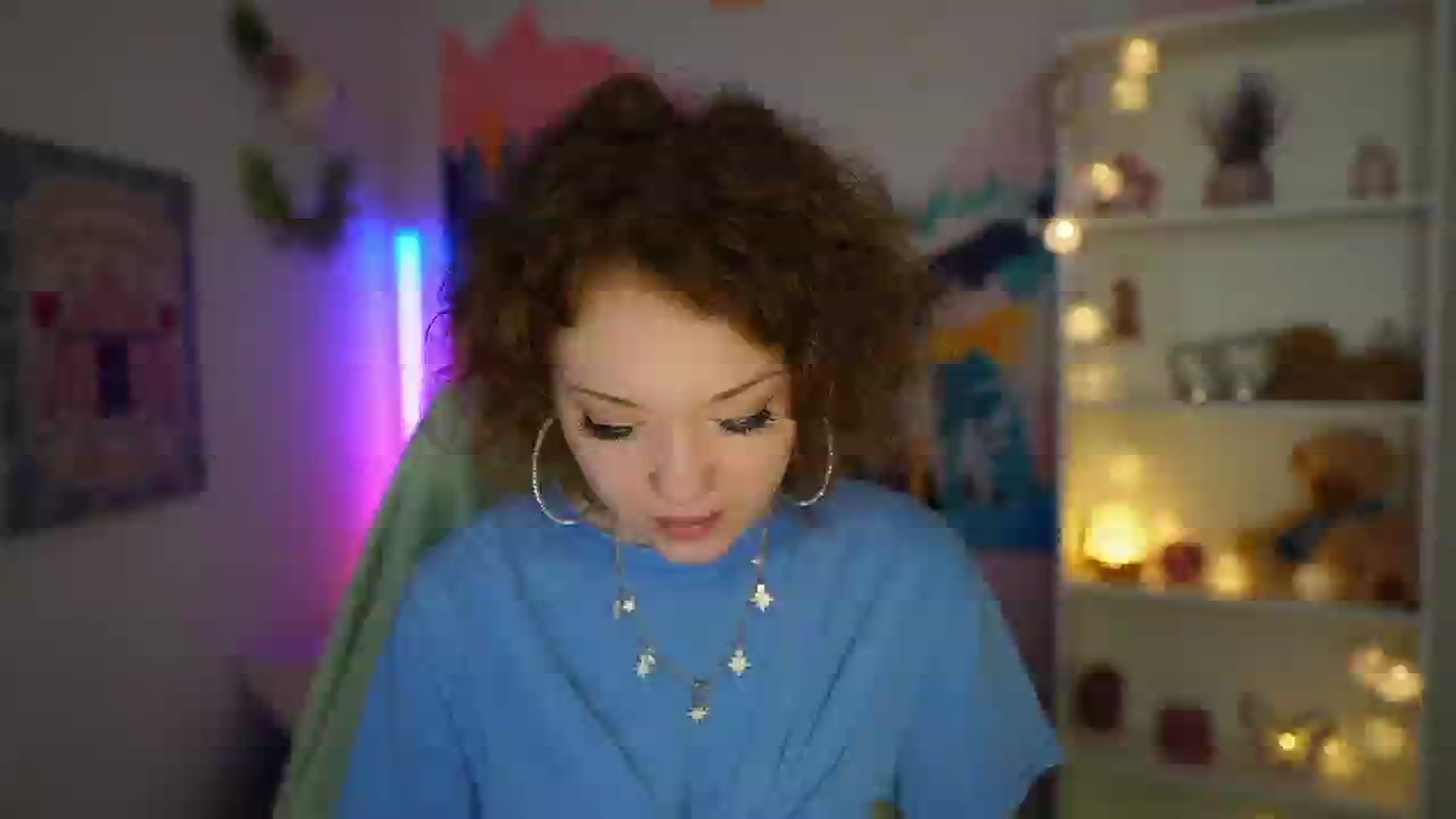 Gallery image thumbnail from Eva_grey18's myfreecams stream on, 05/15/2024, 03:36 image 10 of 20