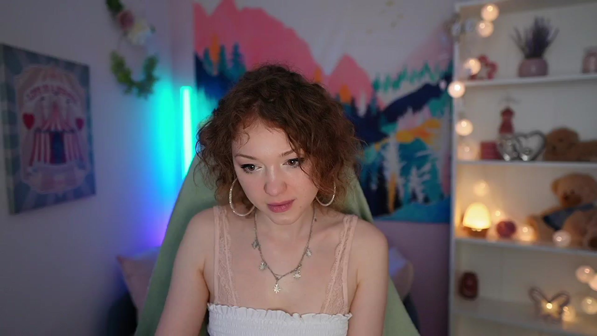 Gallery image thumbnail from Eva_grey18's myfreecams stream on, 05/17/2024, 19:54 image 12 of 20