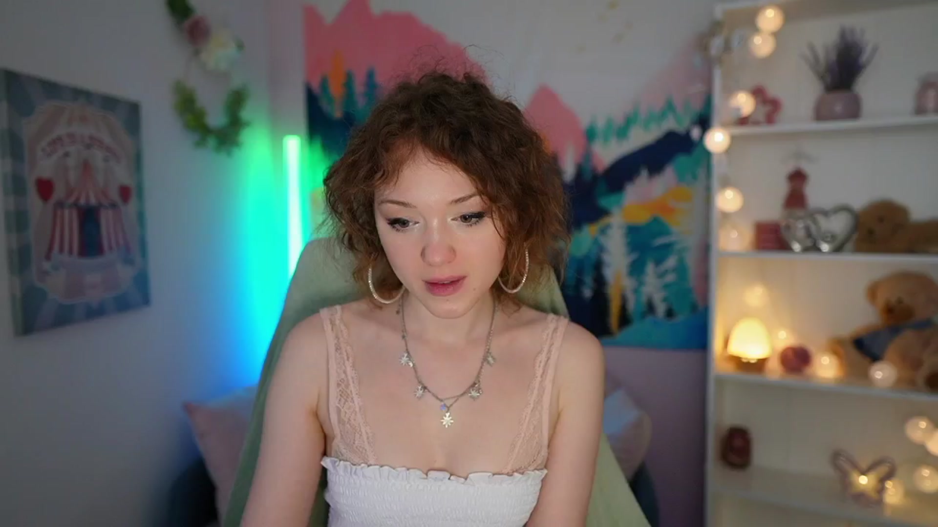 Gallery image thumbnail from Eva_grey18's myfreecams stream on, 05/17/2024, 21:56 image 18 of 20