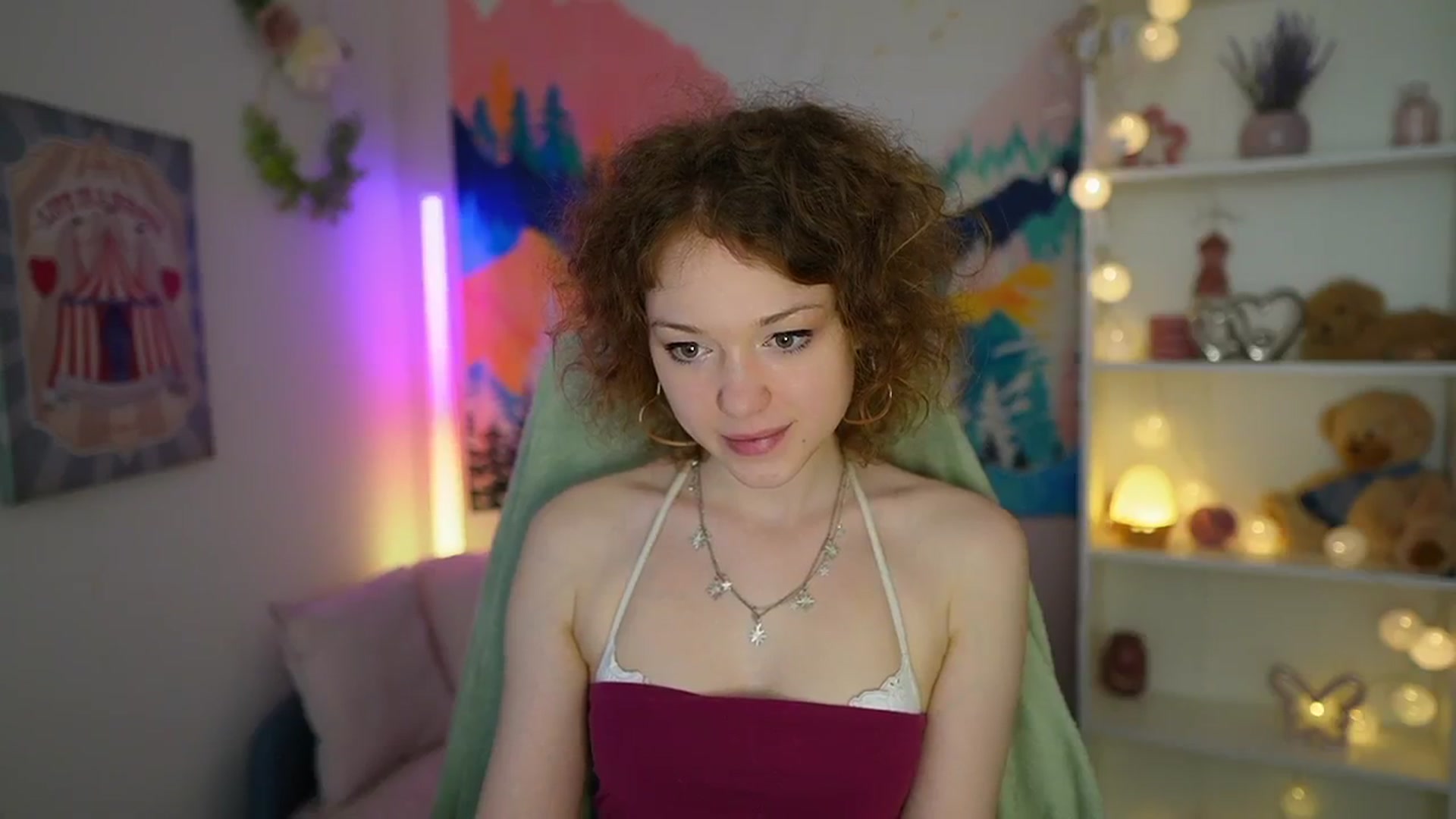 Gallery image thumbnail from Eva_grey18's myfreecams stream on, 05/19/2024, 23:45 image 18 of 20