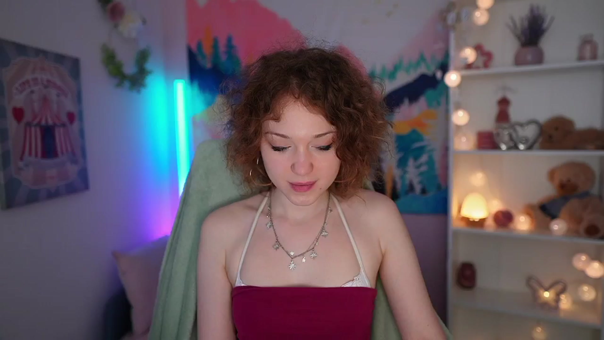 Gallery image thumbnail from Eva_grey18's myfreecams stream on, 05/20/2024, 03:24 image 1 of 20