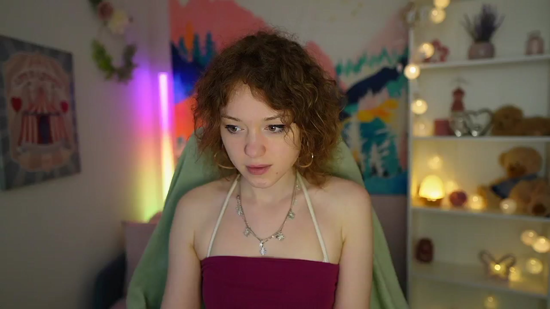 Gallery image thumbnail from Eva_grey18's myfreecams stream on, 05/20/2024, 03:24 image 14 of 20