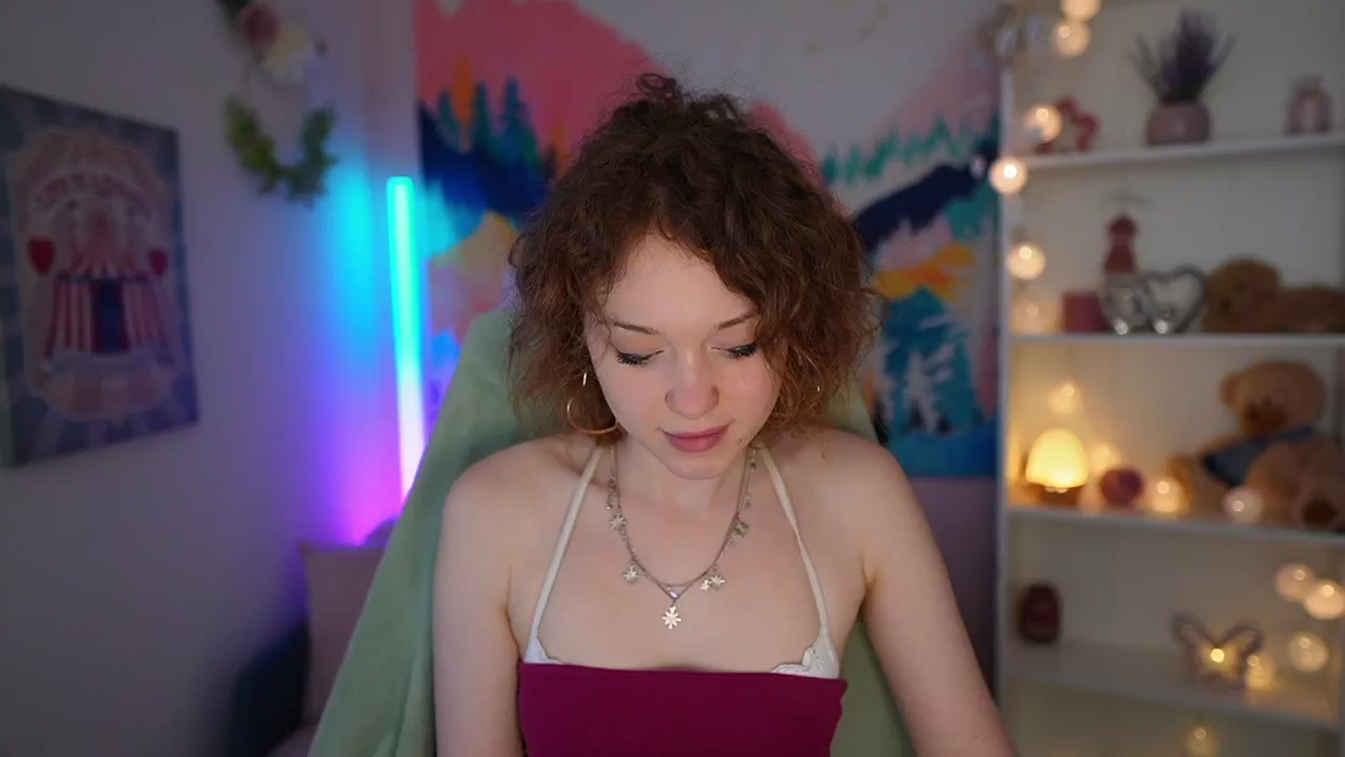 Gallery image thumbnail from Eva_grey18's myfreecams stream on, 05/20/2024, 04:25 image 19 of 20