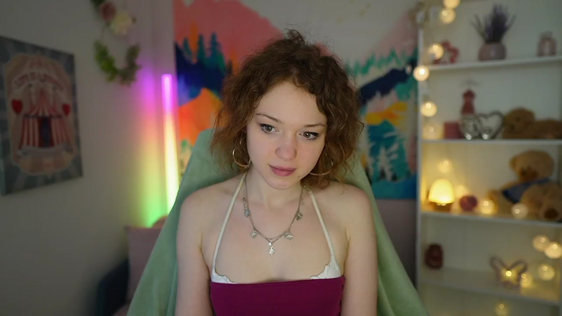 Gallery image thumbnail from Eva_grey18's myfreecams stream on, 05/20/2024, 04:25 image 10 of 20