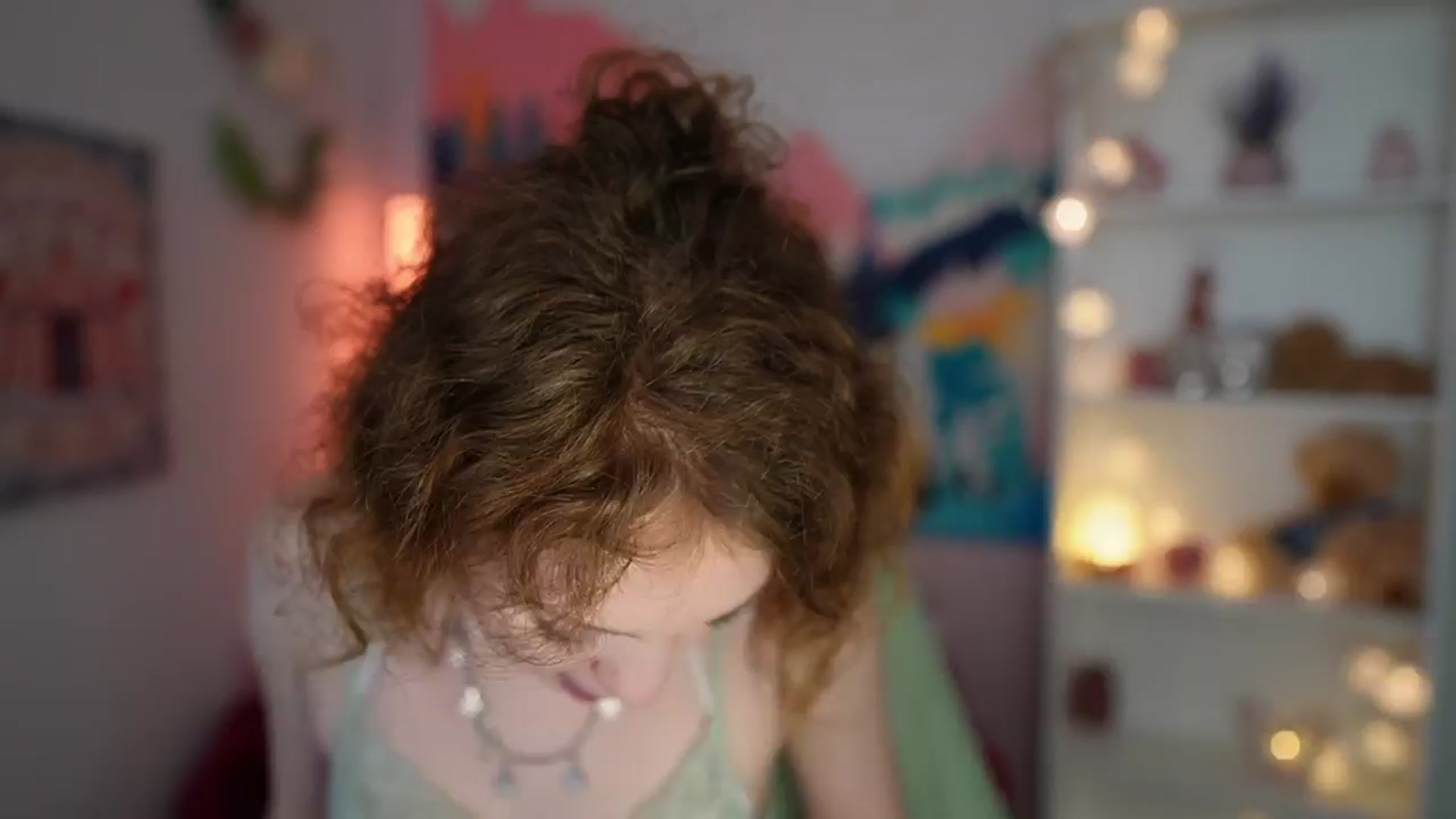Gallery image thumbnail from Eva_grey18's myfreecams stream on, 05/23/2024, 23:31 image 7 of 20