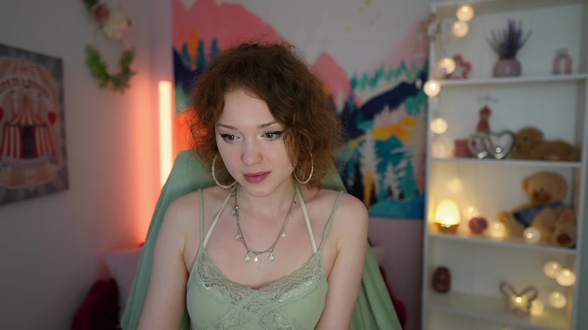 Gallery image thumbnail from Eva_grey18's myfreecams stream on, 05/23/2024, 23:31 image 15 of 20