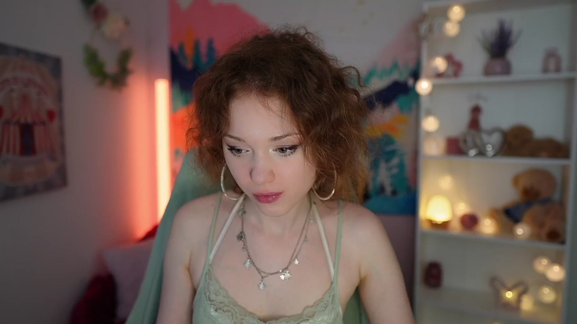 Gallery image thumbnail from Eva_grey18's myfreecams stream on, 05/23/2024, 23:31 image 10 of 20