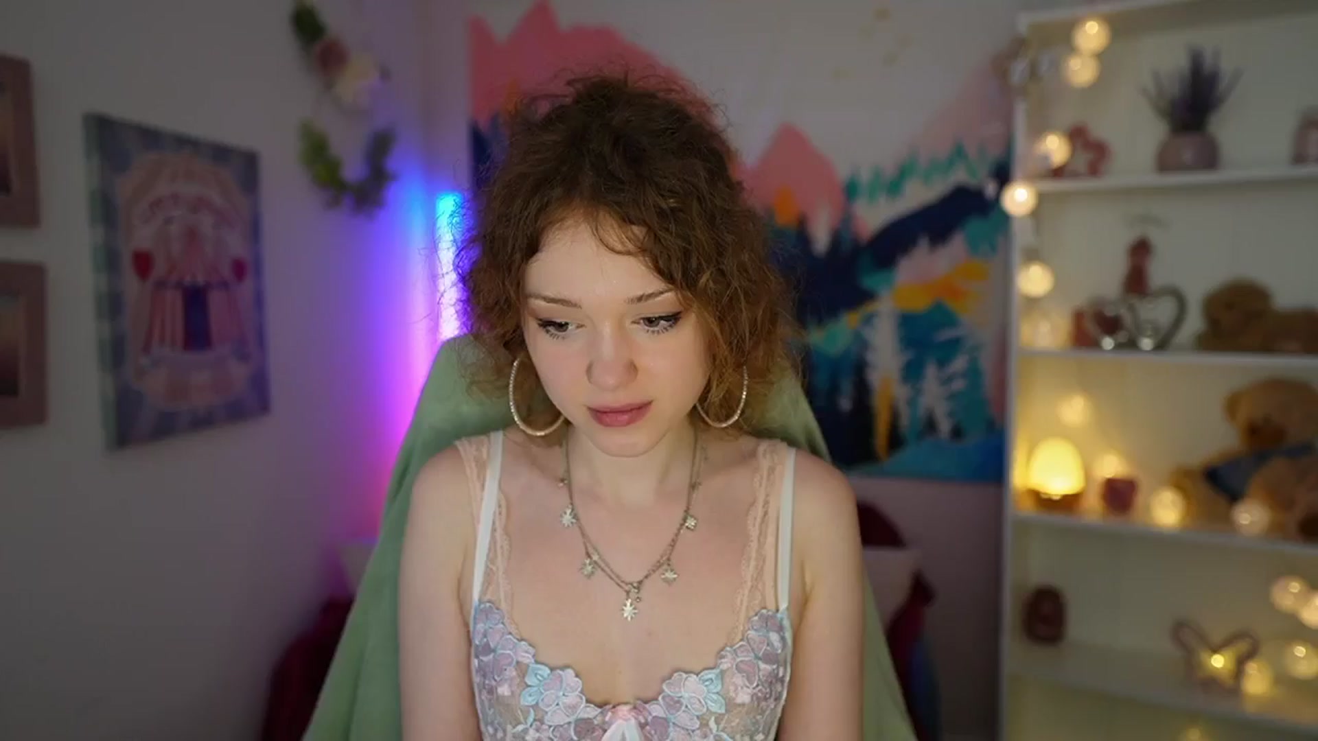 Gallery image thumbnail from Eva_grey18's myfreecams stream on, 05/26/2024, 24:53 image 18 of 20
