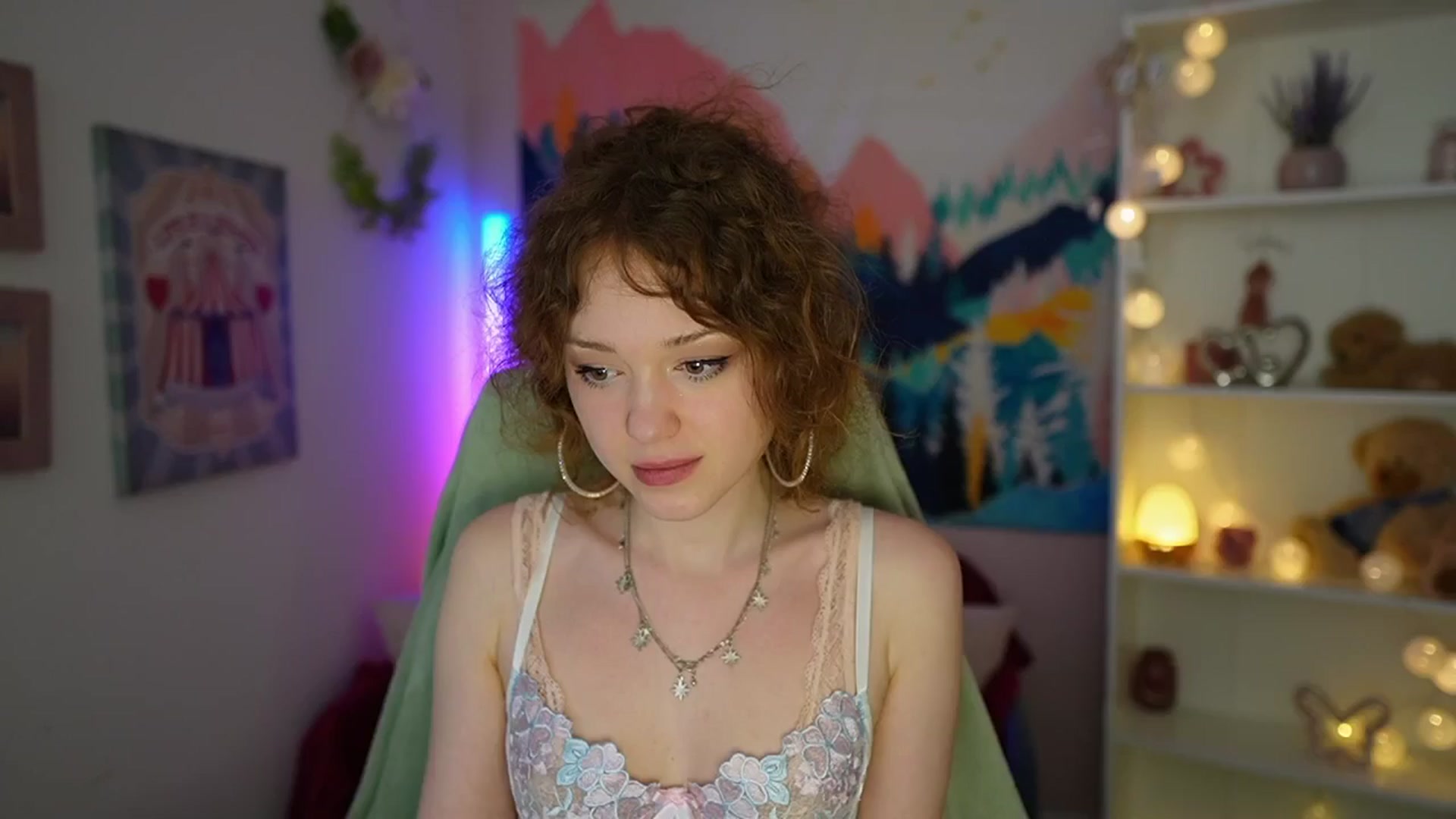 Gallery image thumbnail from Eva_grey18's myfreecams stream on, 05/26/2024, 24:53 image 3 of 20