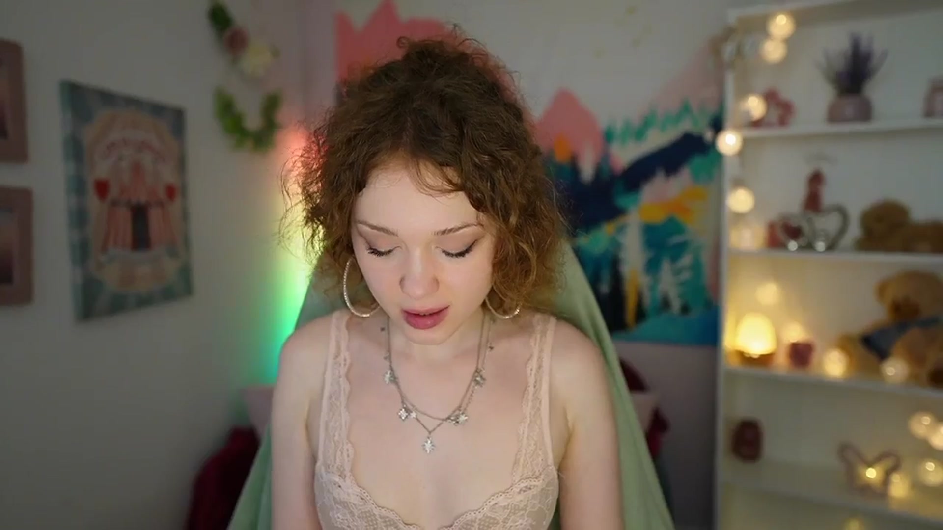 Gallery image thumbnail from Eva_grey18's myfreecams stream on, 05/26/2024, 01:50 image 11 of 20