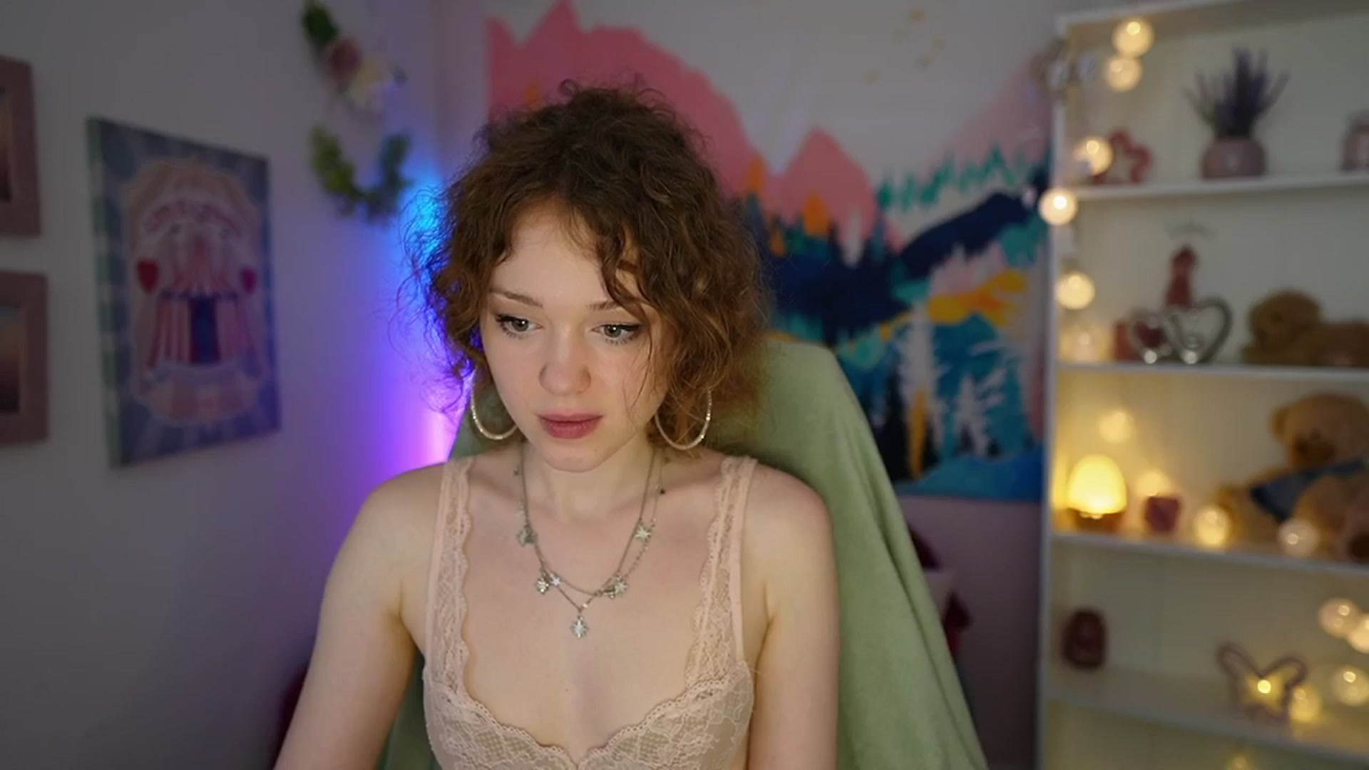 Gallery image thumbnail from Eva_grey18's myfreecams stream on, 05/26/2024, 01:50 image 10 of 20